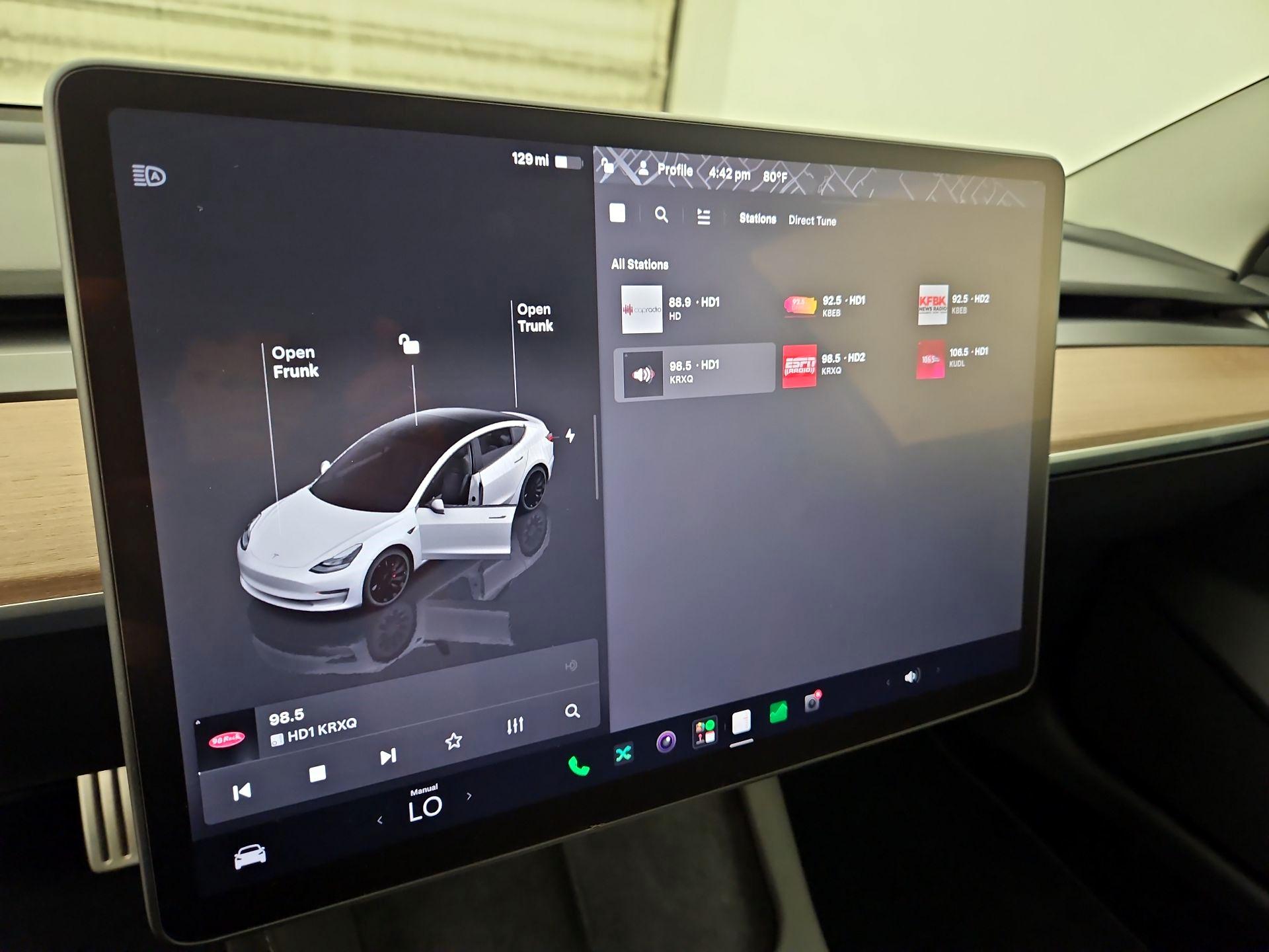 Thumbnail: 2023 Tesla Model 3 - 15