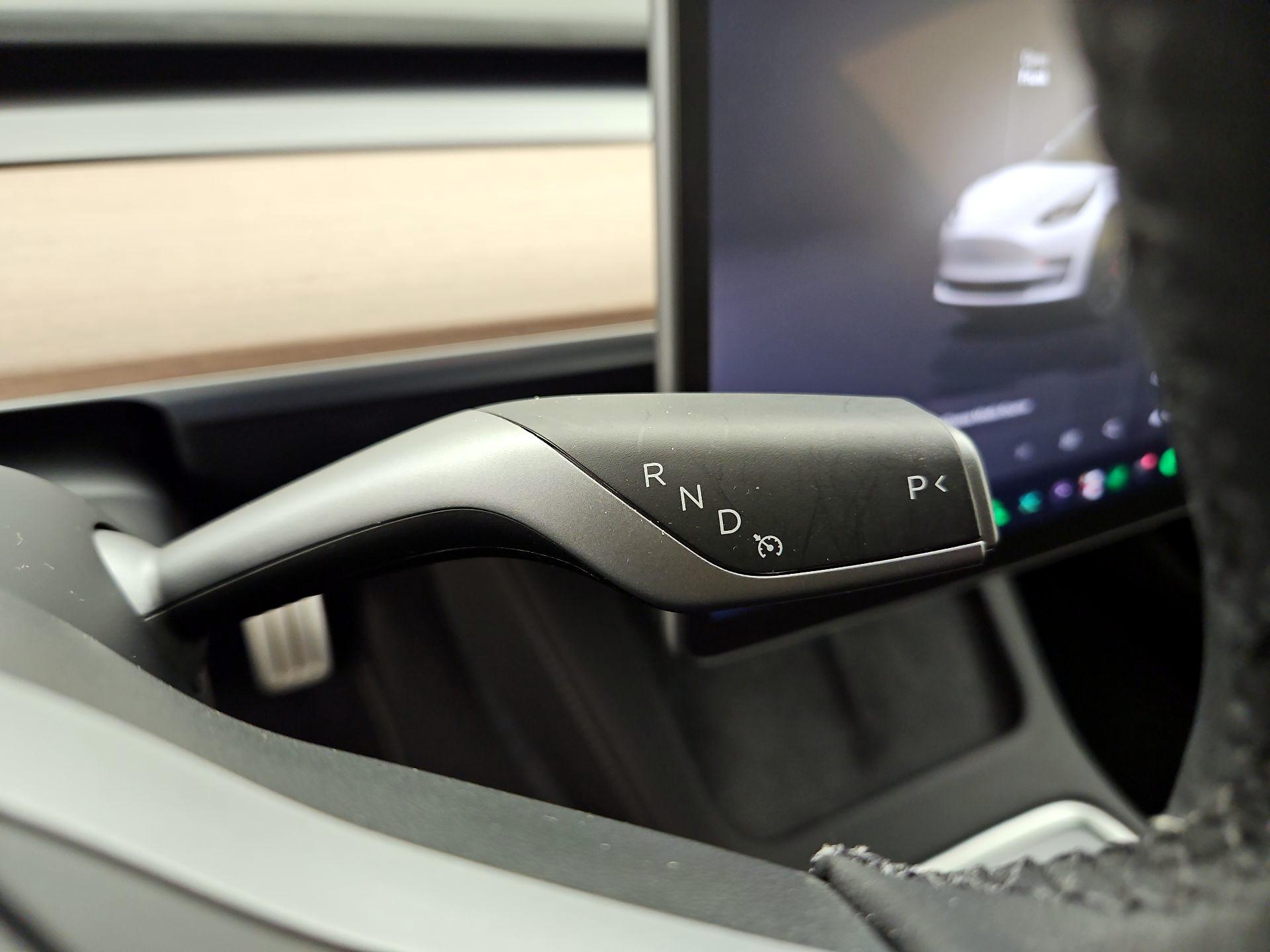 Thumbnail: 2023 Tesla Model 3 - 17