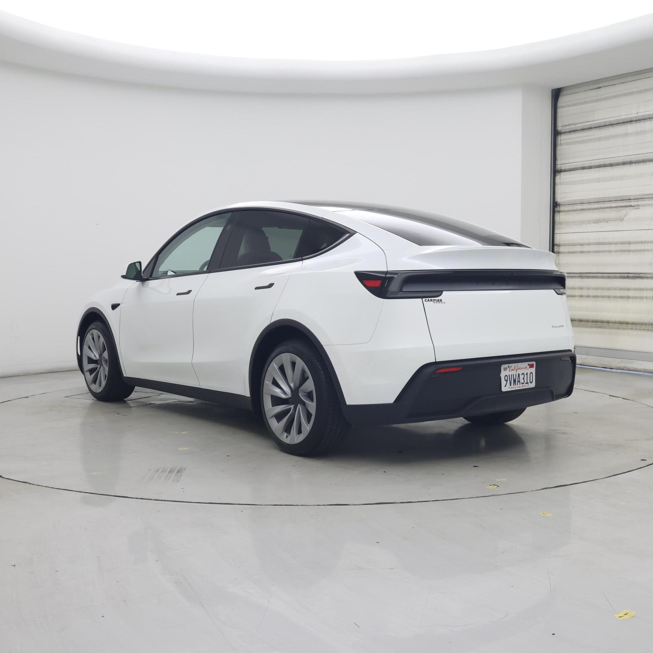 Thumbnail: 2026 Tesla Model Y - 2