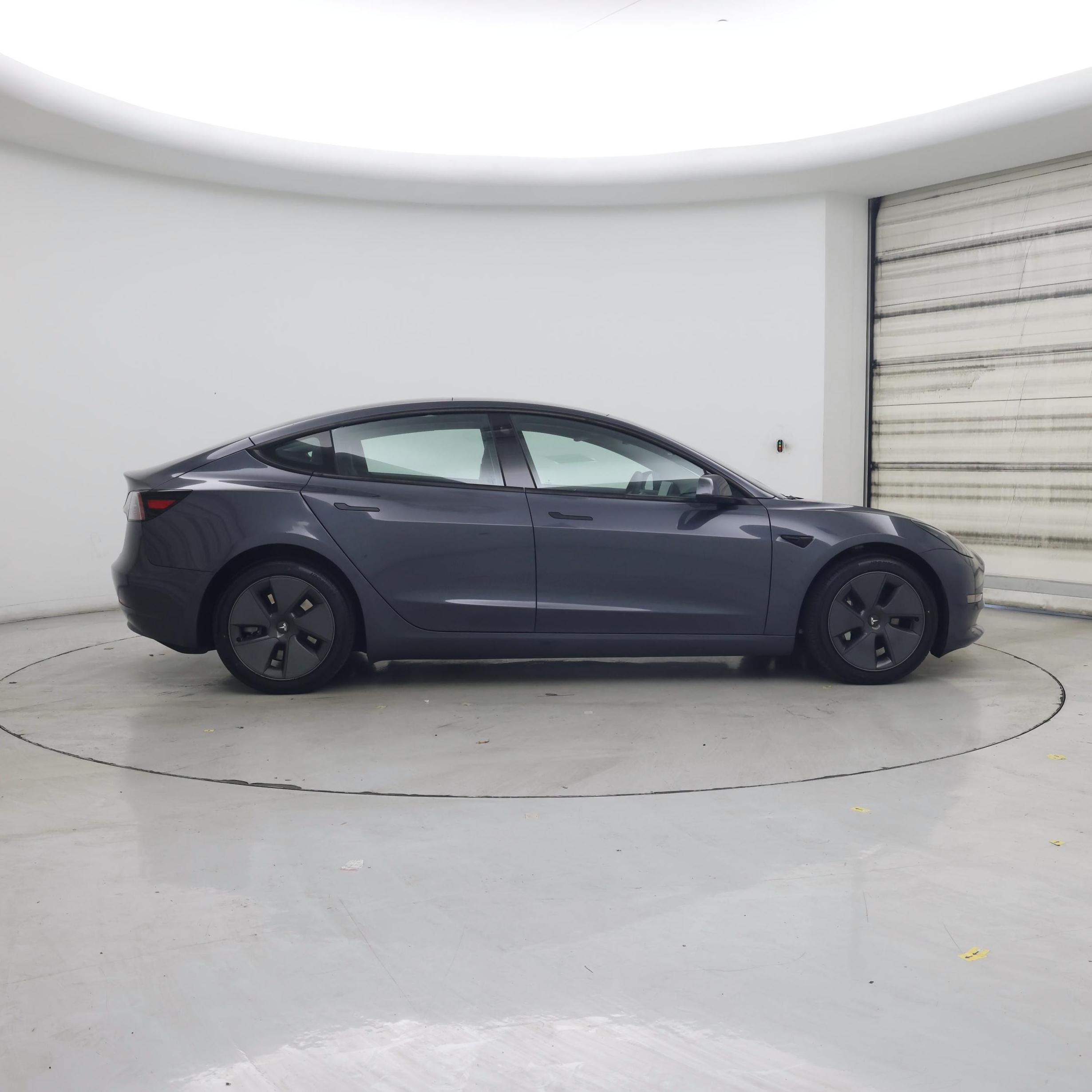 Thumbnail: 2023 Tesla Model 3 - 7