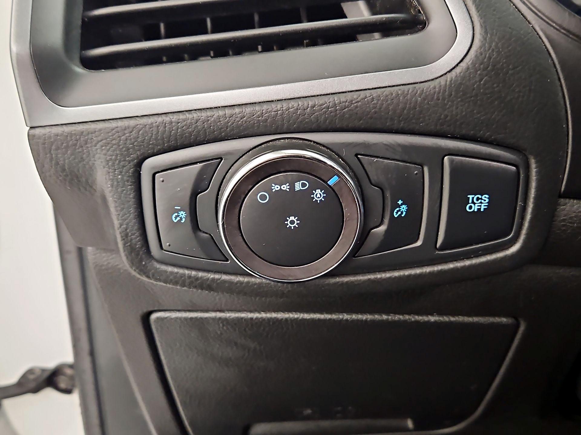 Thumbnail: 2019 Ford Edge - 13