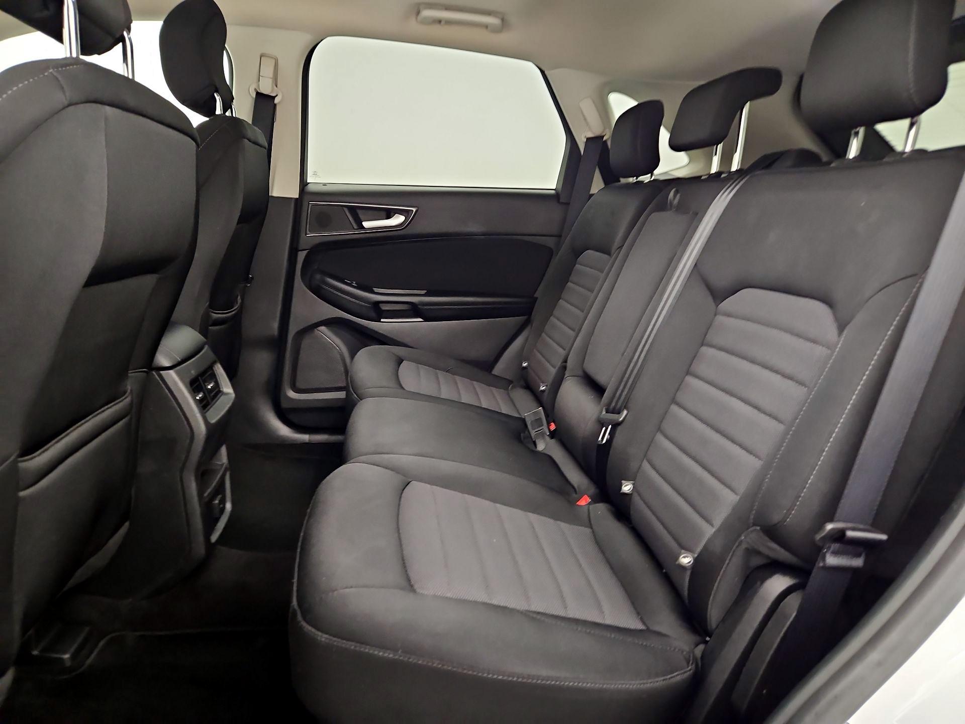 Thumbnail: 2019 Ford Edge - 18