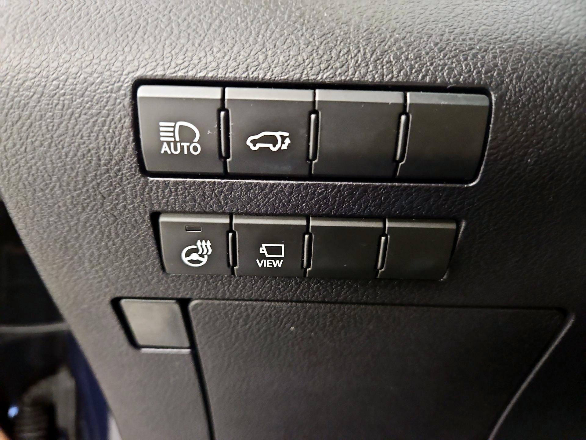 Thumbnail: 2021 Lexus RX - 13
