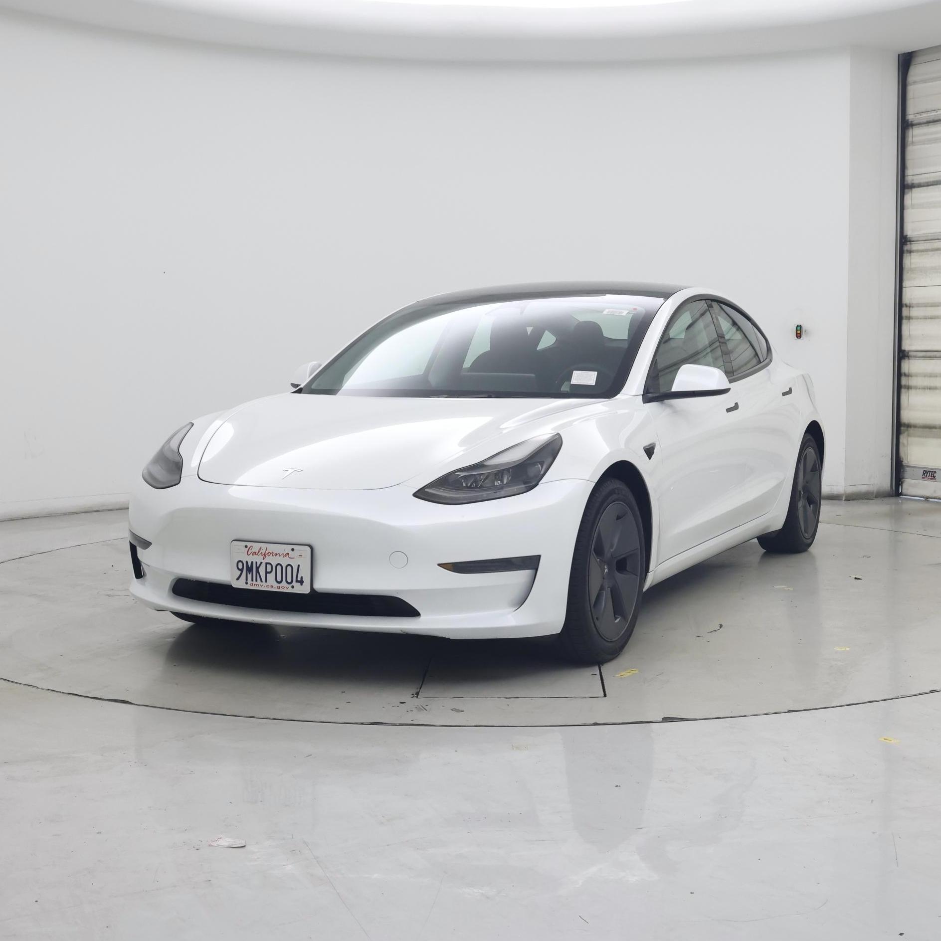 Thumbnail: 2023 Tesla Model 3 - 4