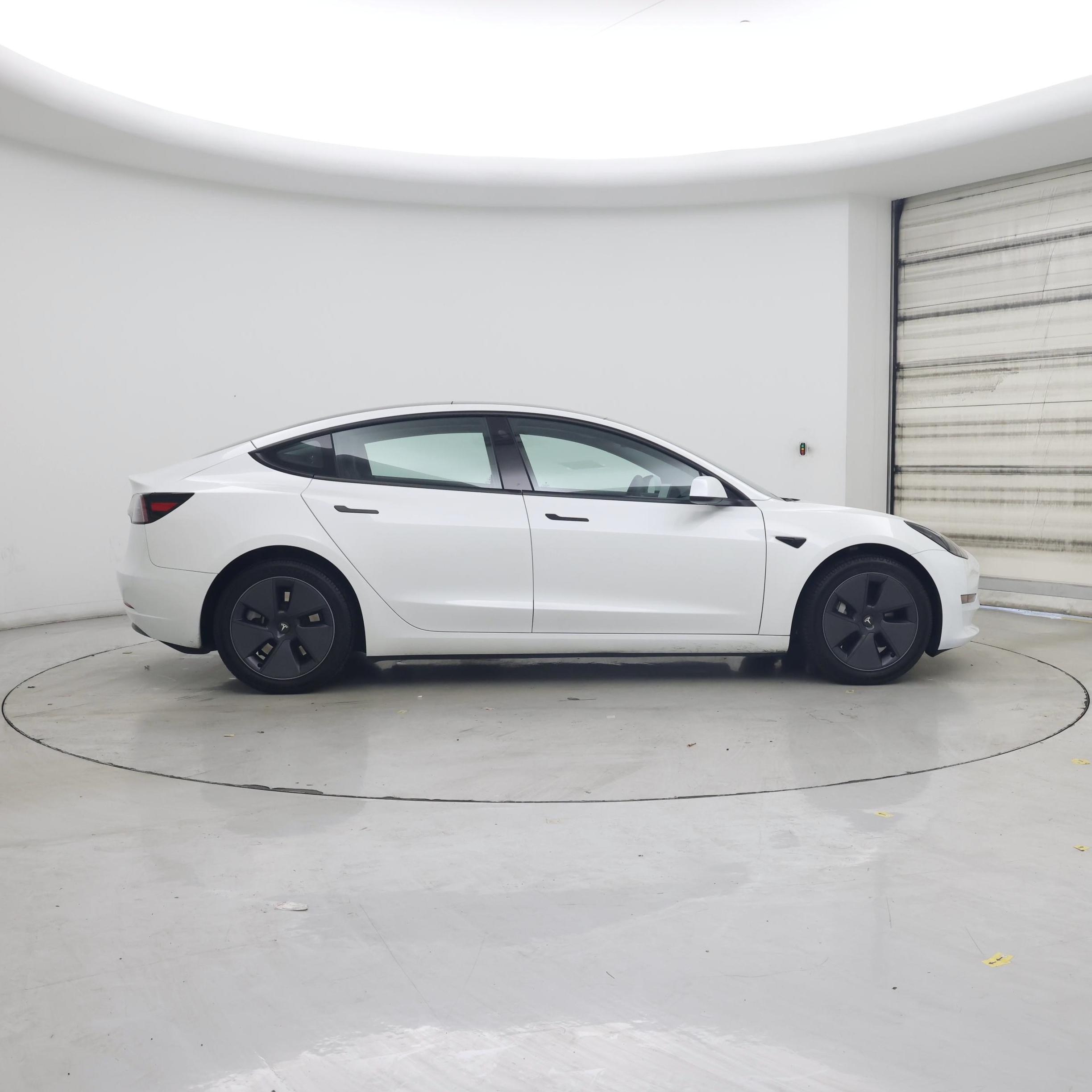 Thumbnail: 2023 Tesla Model 3 - 7