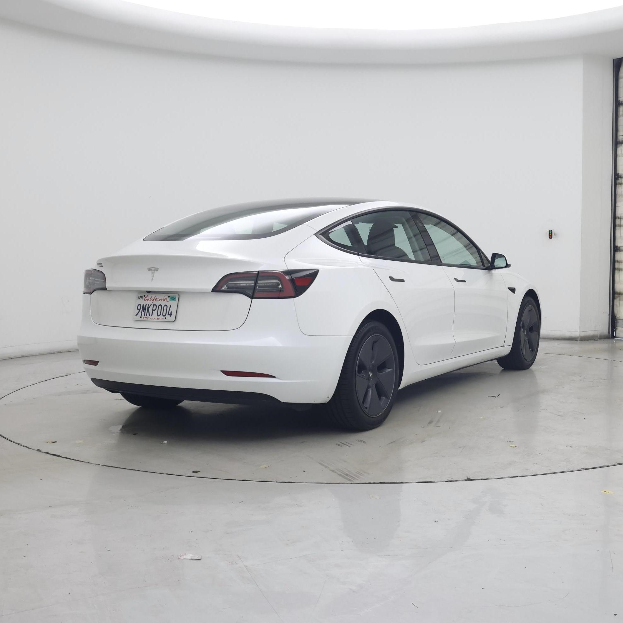 Thumbnail: 2023 Tesla Model 3 - 8