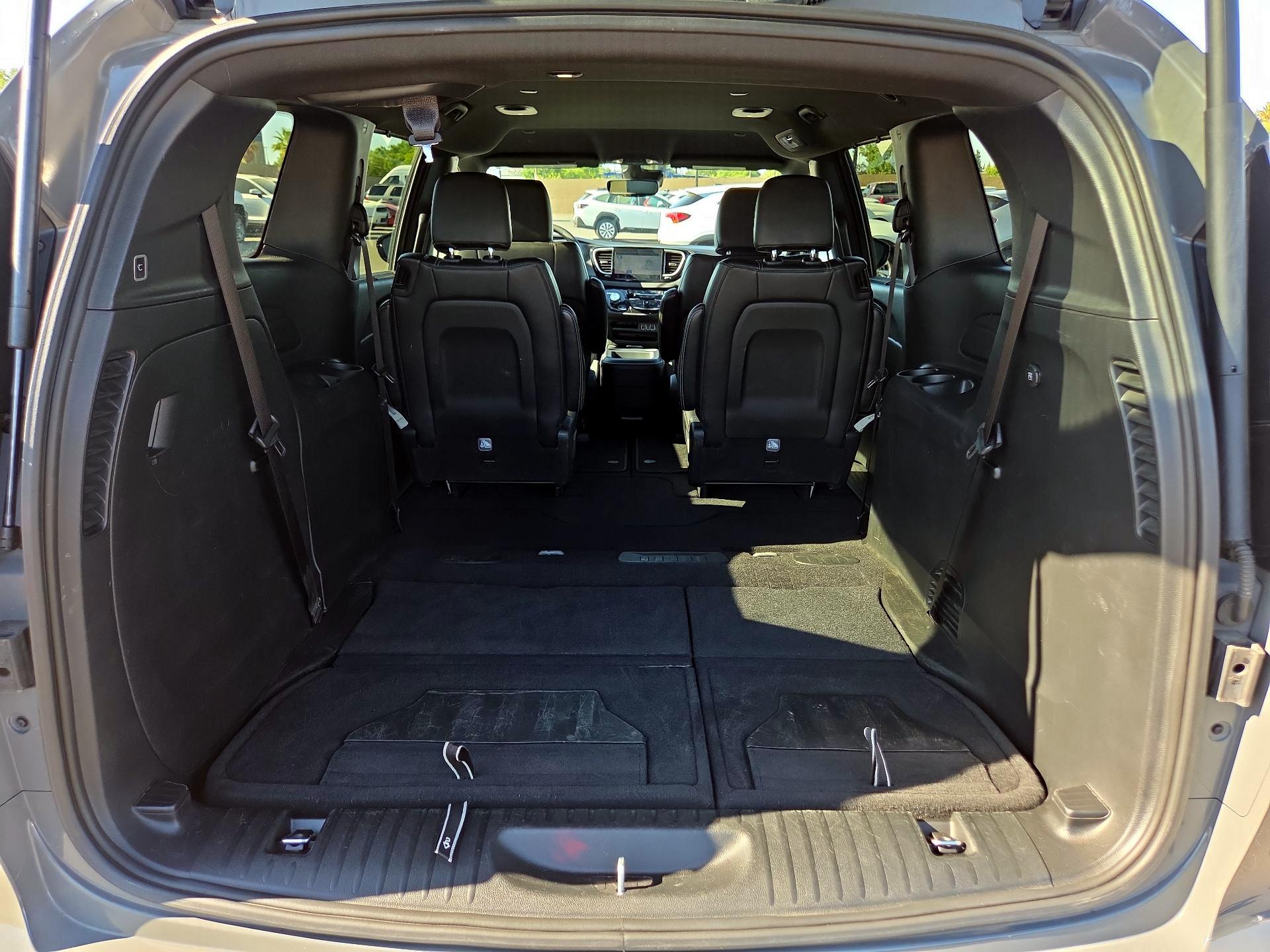 Thumbnail: 2025 Chrysler Pacifica - 20