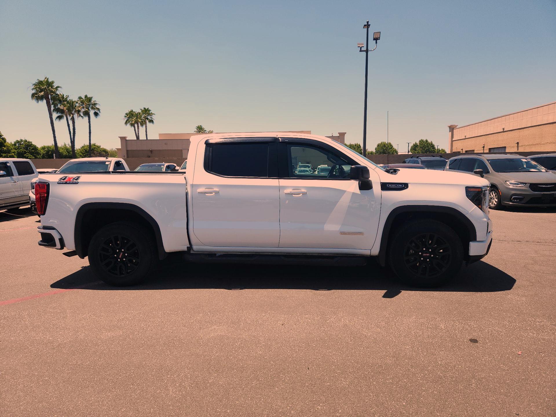 Thumbnail: 2025 GMC Sierra 1500 - 4