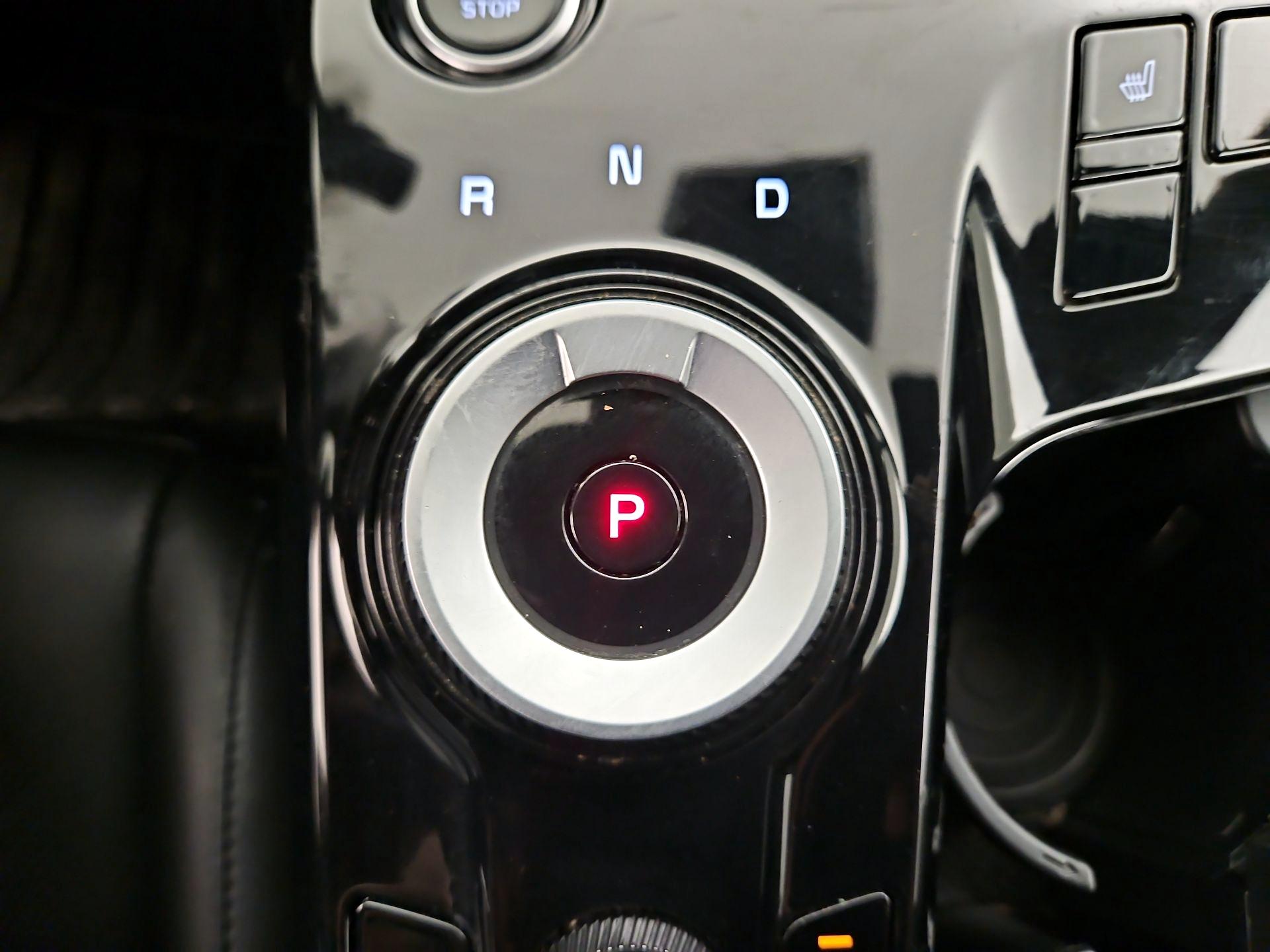 Thumbnail: 2023 Kia Sportage - 17
