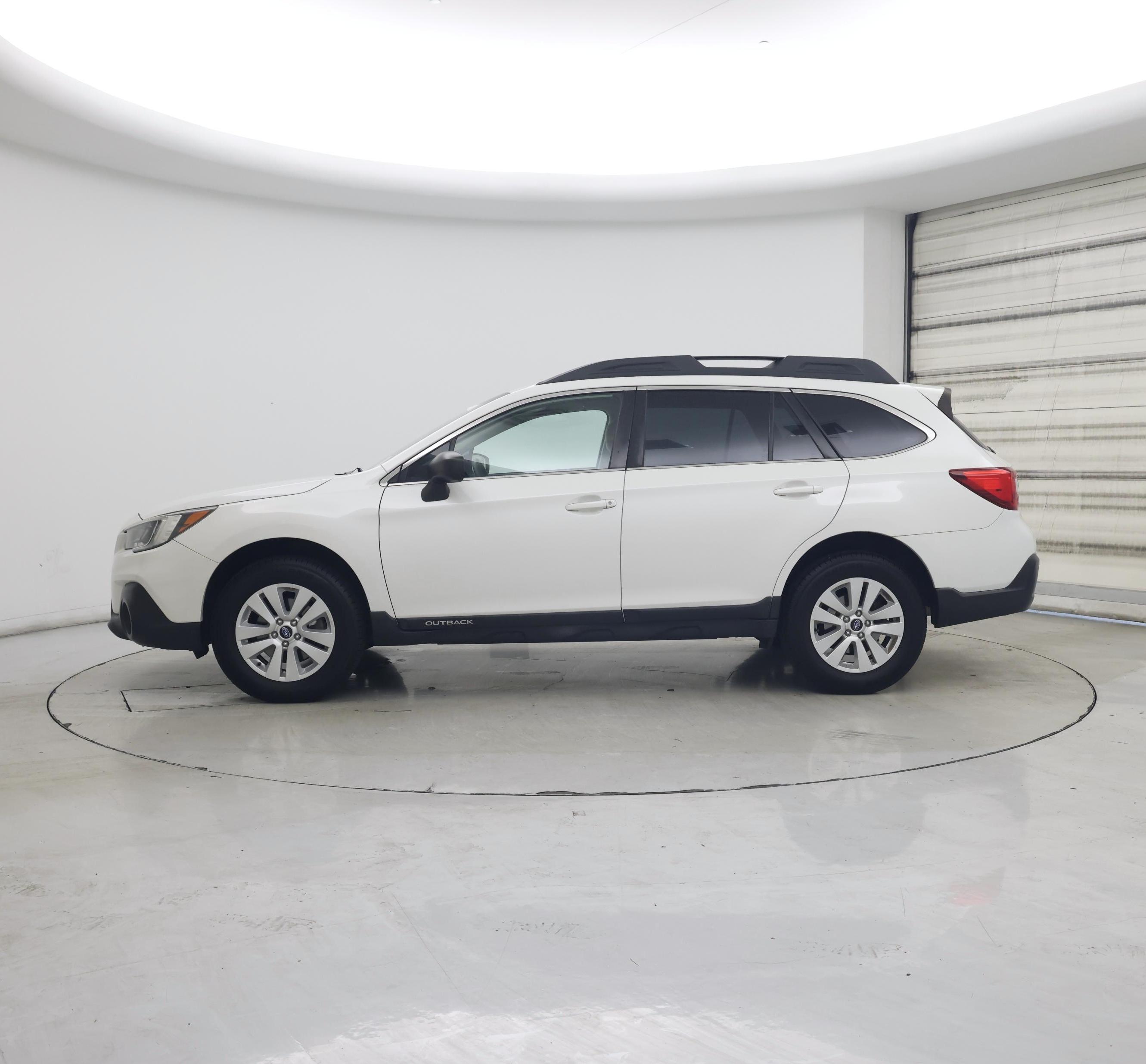 Thumbnail: 2019 Subaru Outback - 3