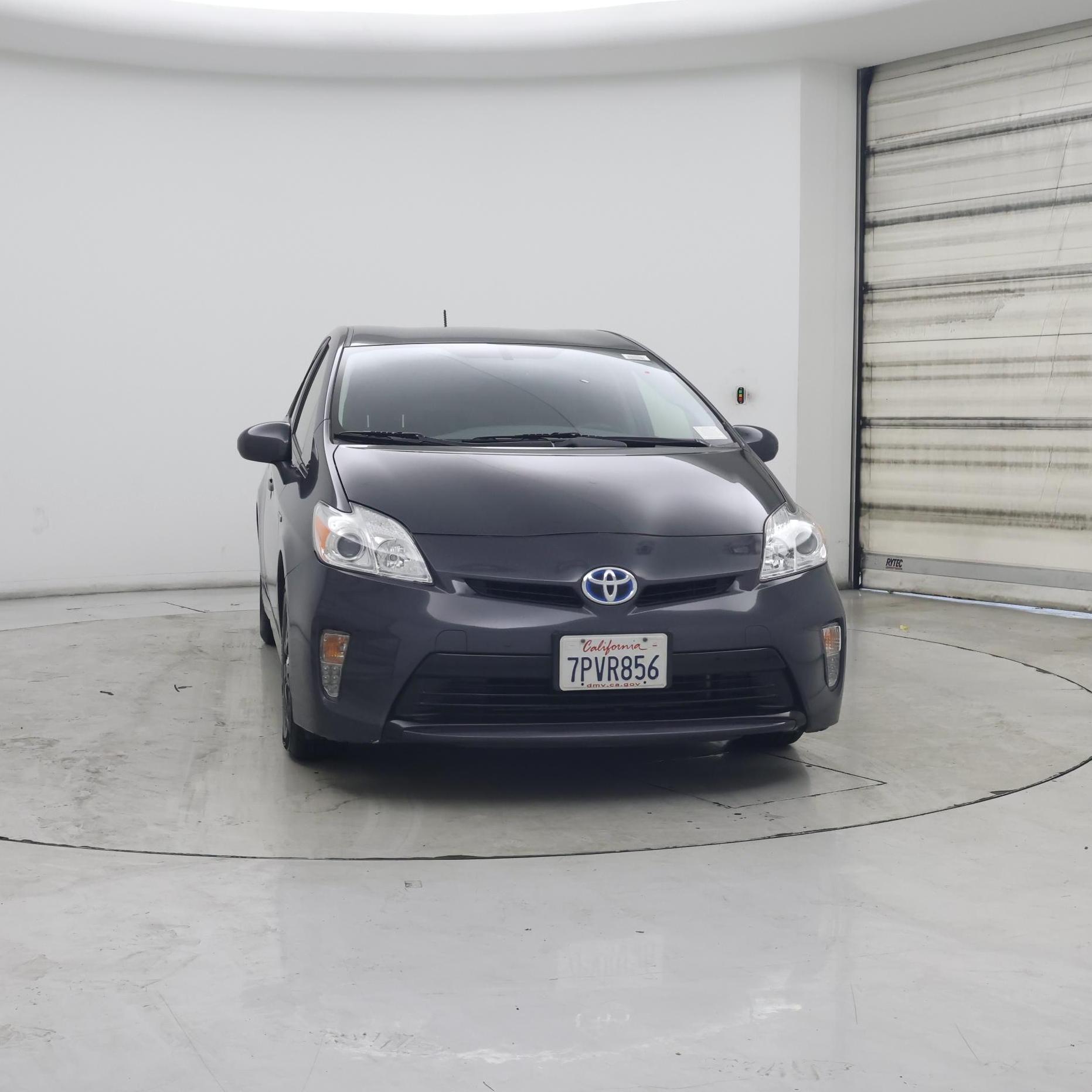 Thumbnail: 2015 Toyota Prius - 5