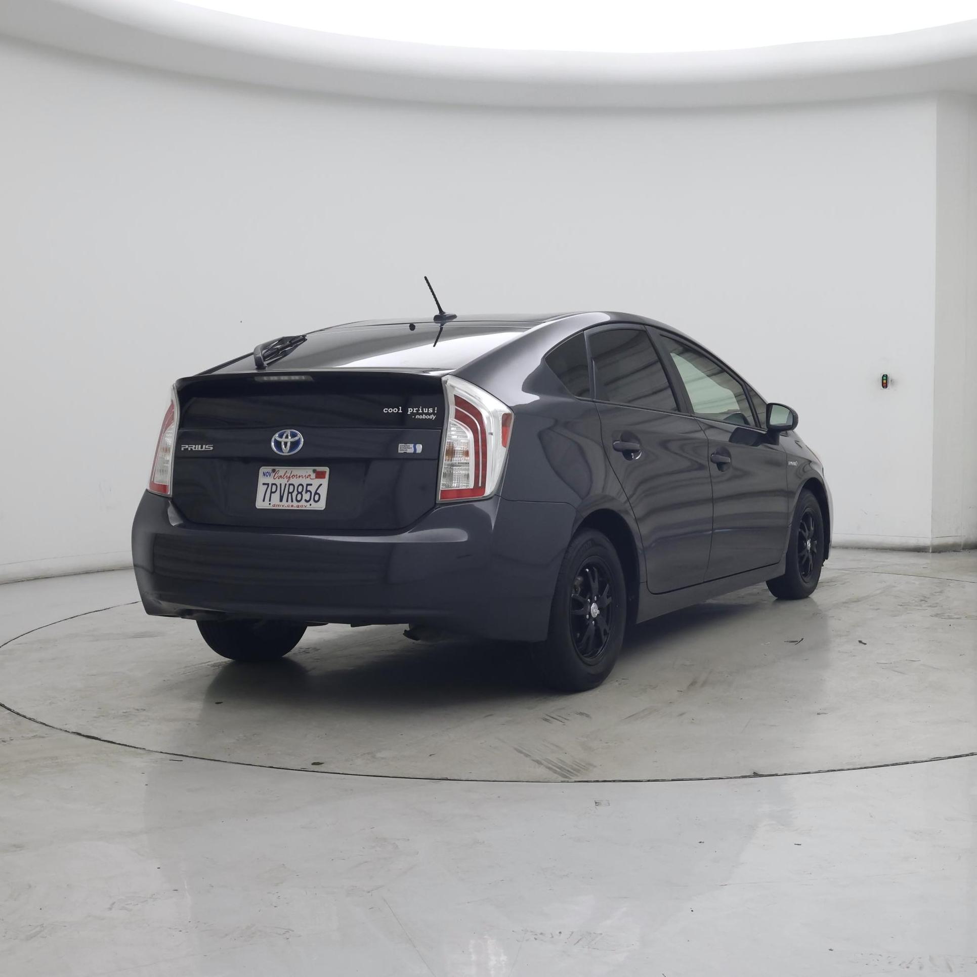 Thumbnail: 2015 Toyota Prius - 8
