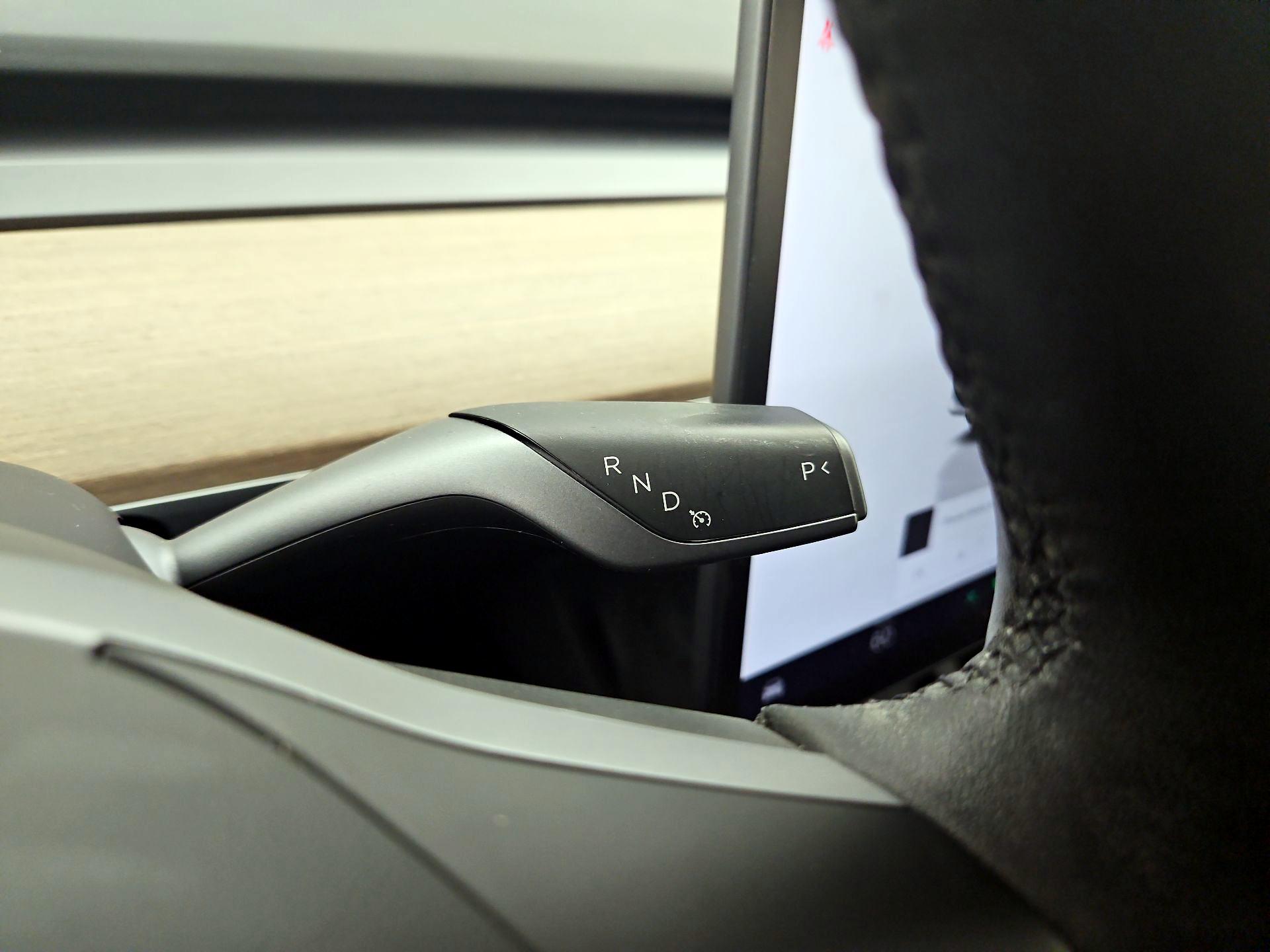 Thumbnail: 2022 Tesla Model 3 - 17