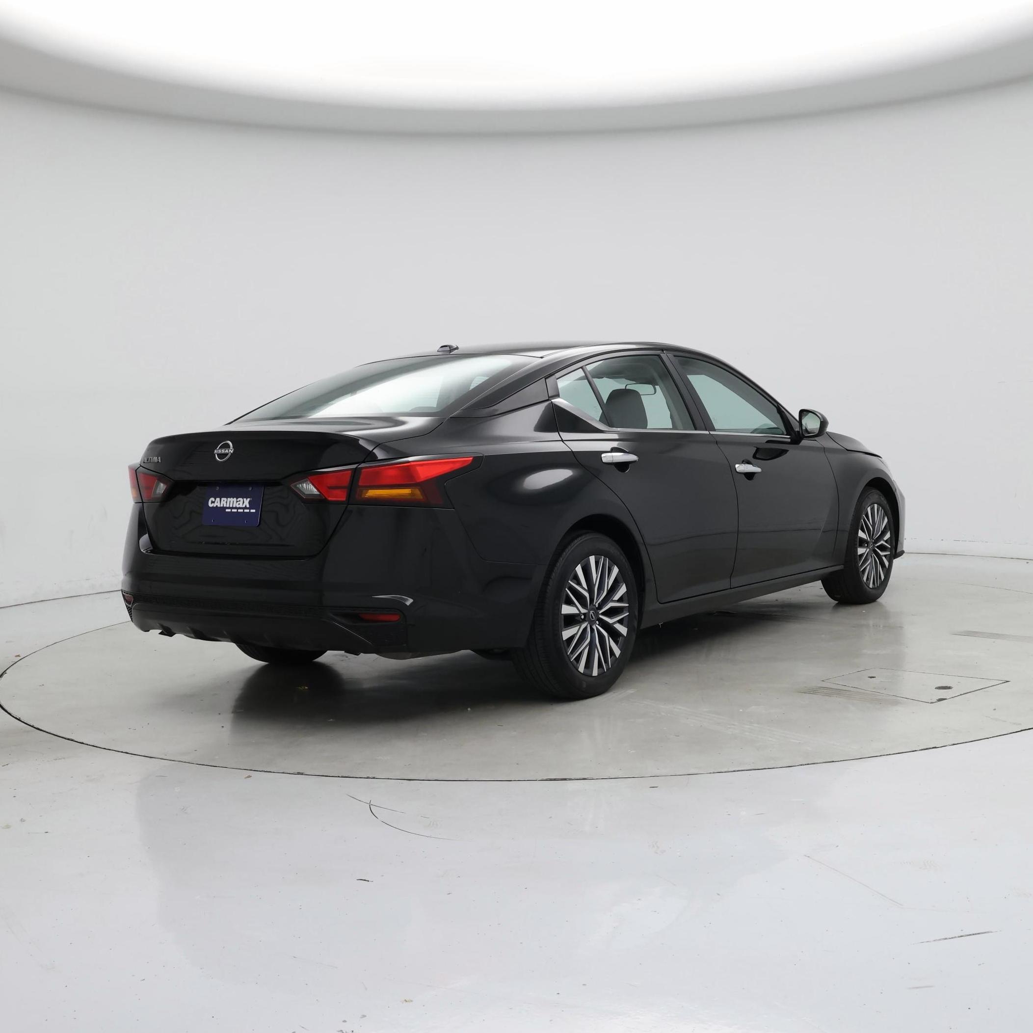 Thumbnail: 2025 Nissan Altima - 8
