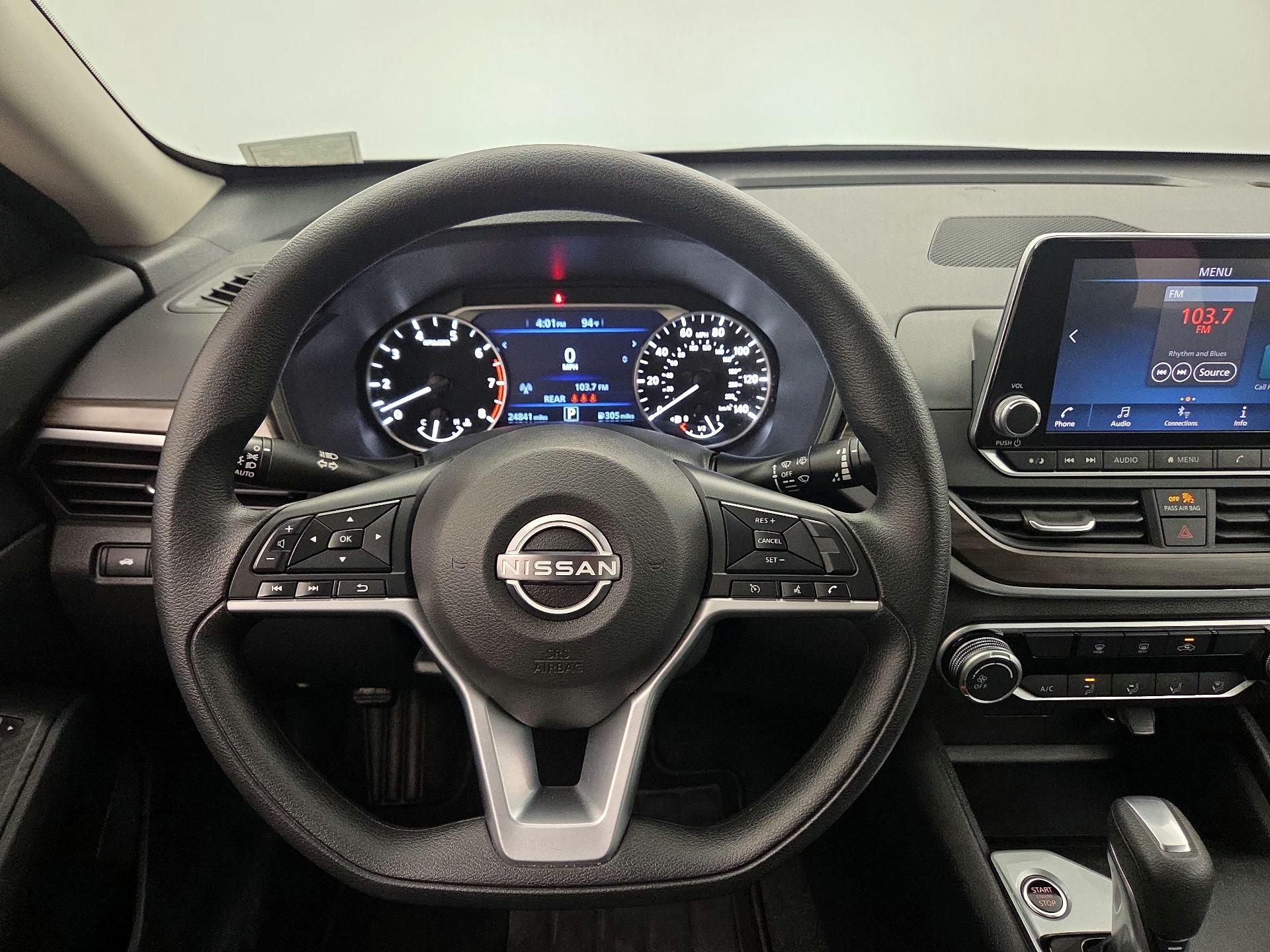 Thumbnail: 2025 Nissan Altima - 10