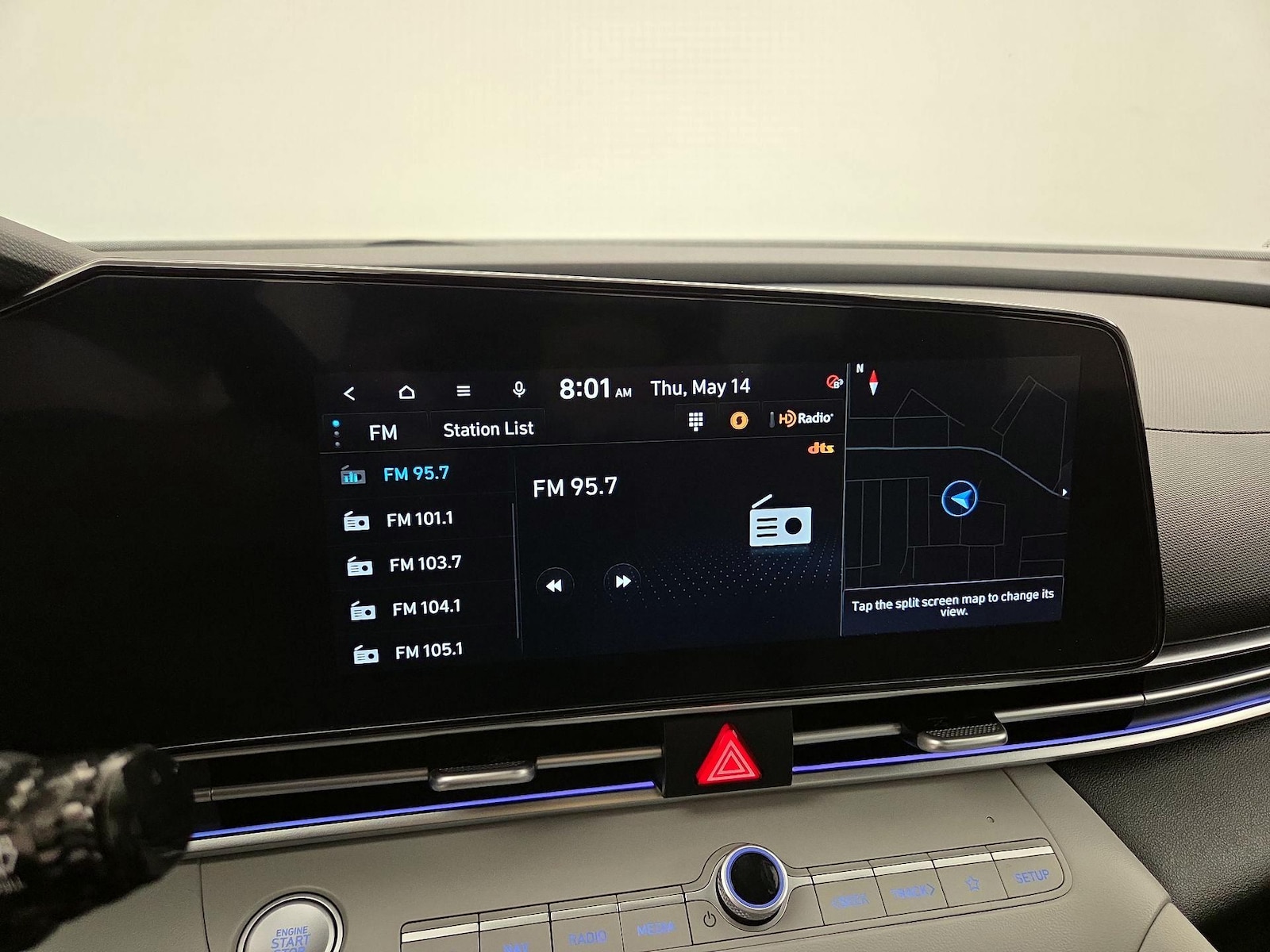 2025 Hyundai Elantra Limited - Photo 17