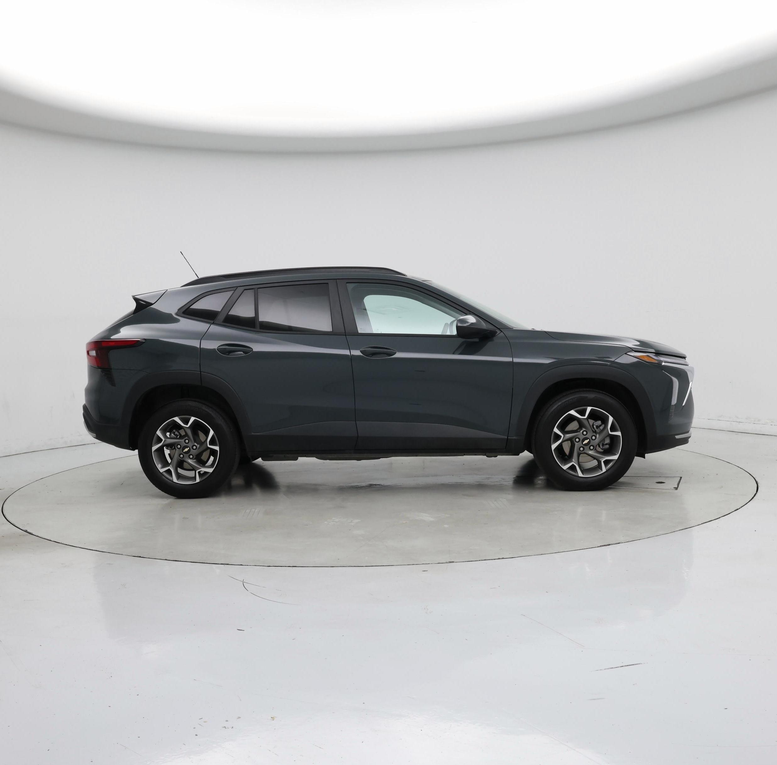 Thumbnail: 2025 Chevrolet Trax - 7