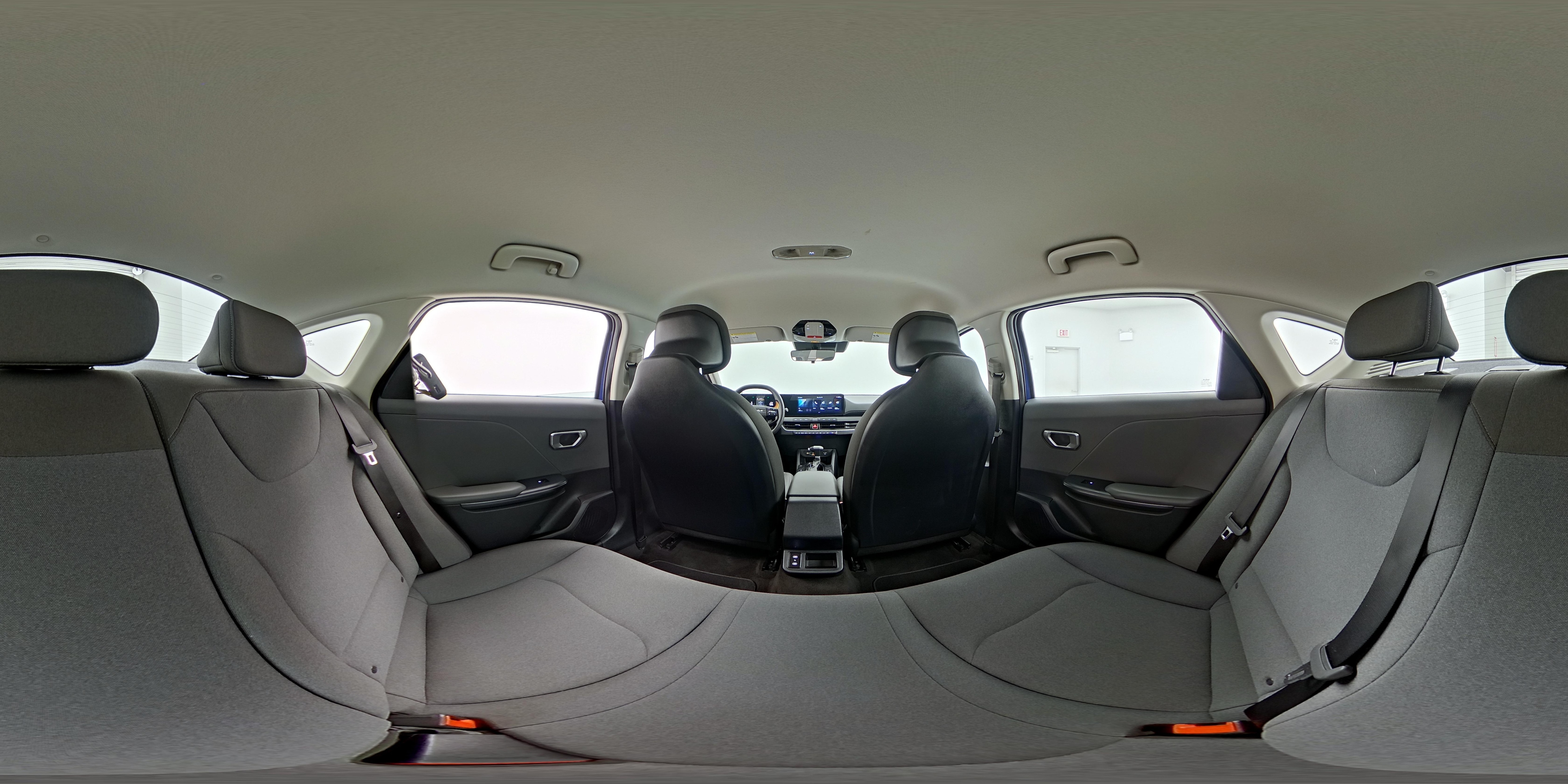 2025 Kia K4 LXS - Photo 25