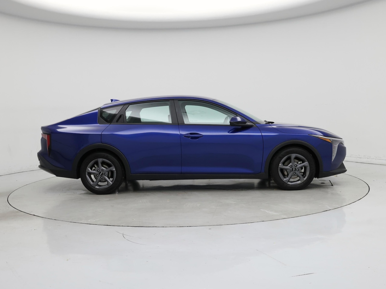 2025 Kia K4 LXS - Photo 8