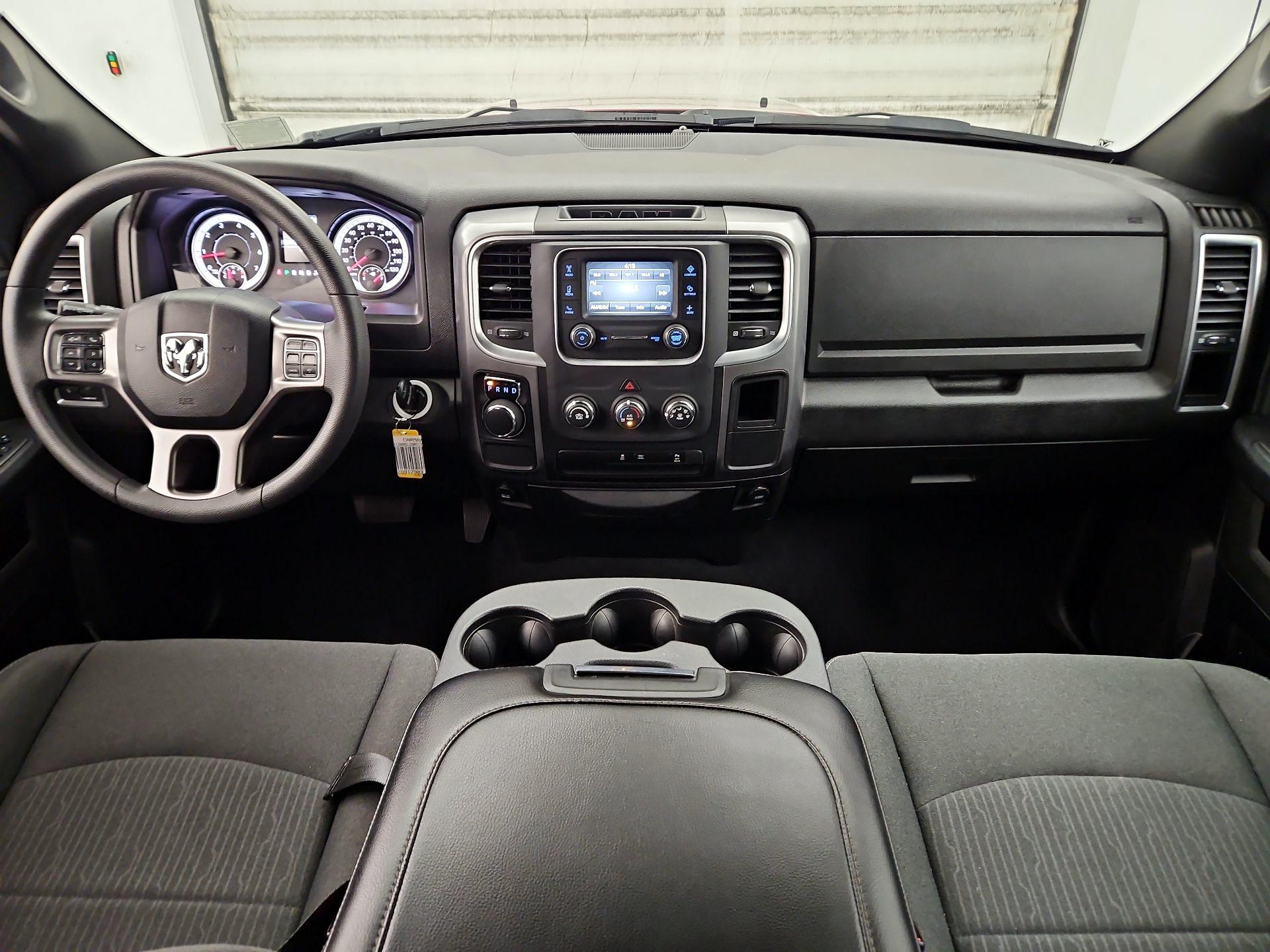 Thumbnail: 2024 RAM 1500 Classic - 9