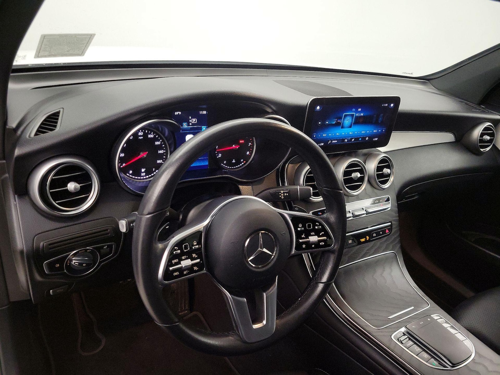 2022 Mercedes-Benz GLC GLC300 - Photo 10