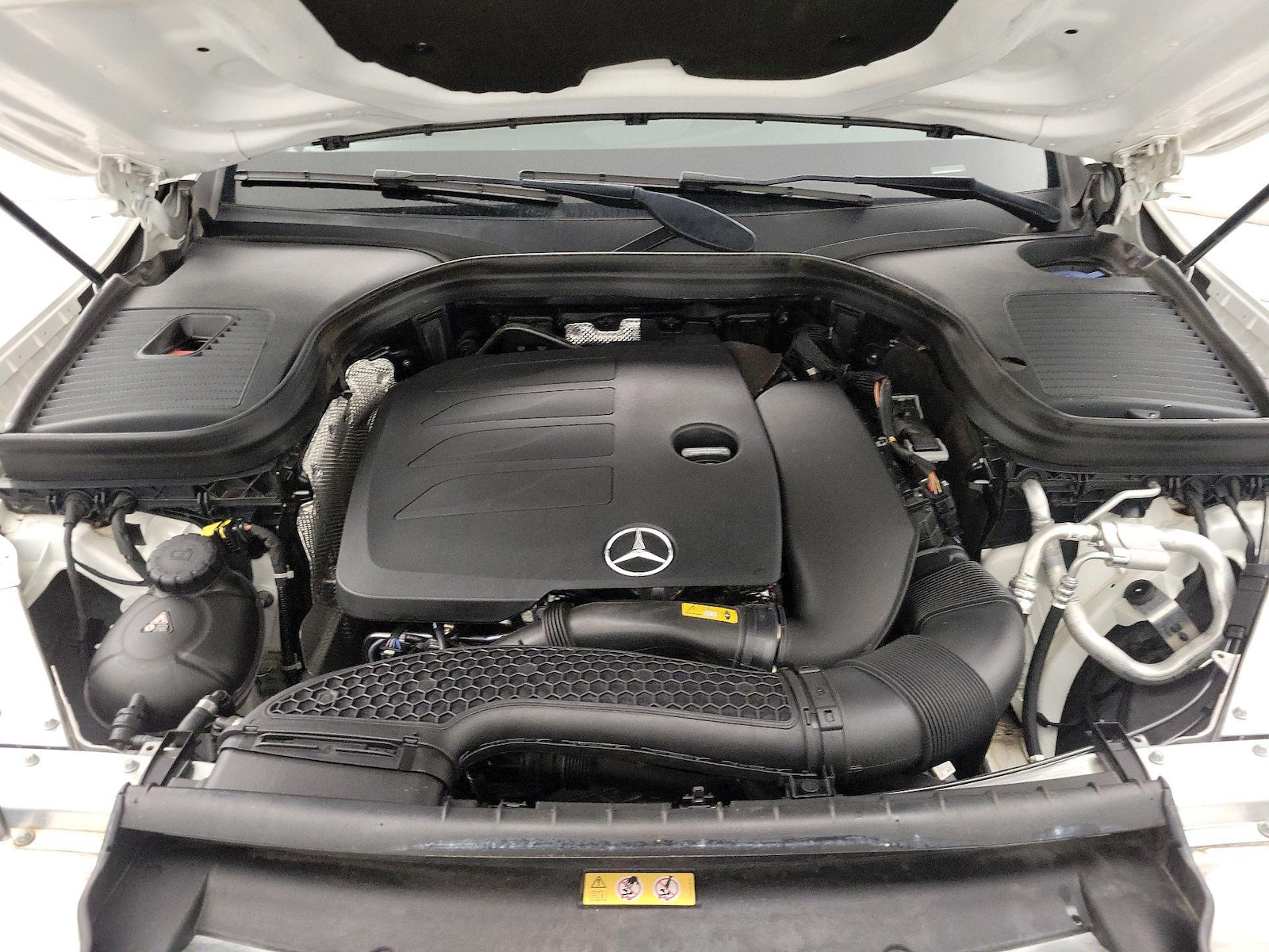 2022 Mercedes-Benz GLC GLC300 - Photo 22