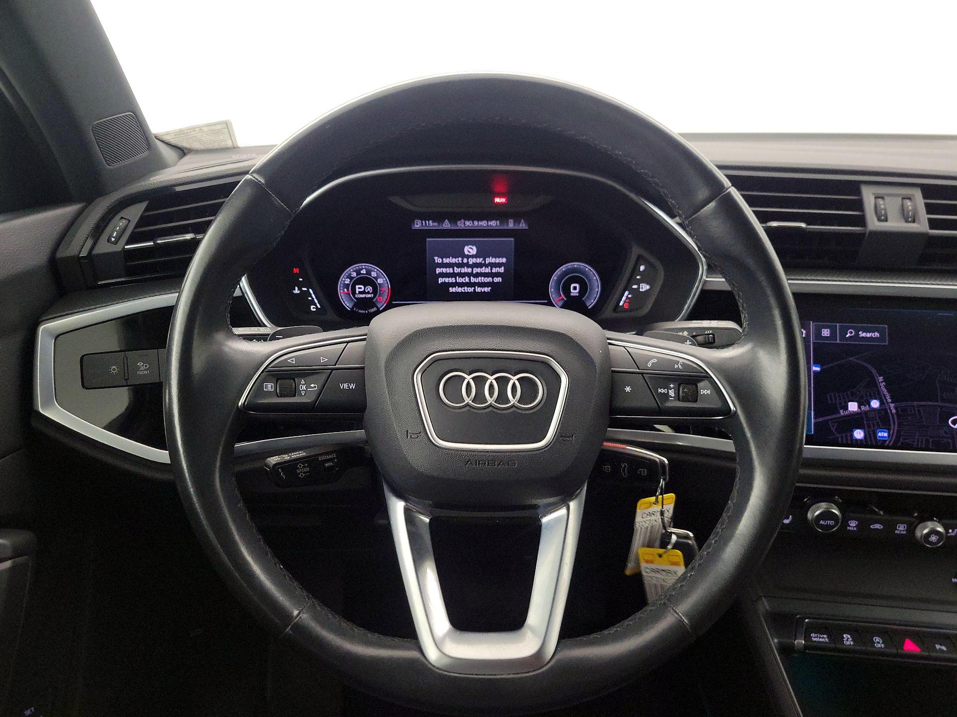 Thumbnail: 2022 Audi Q3 - 10