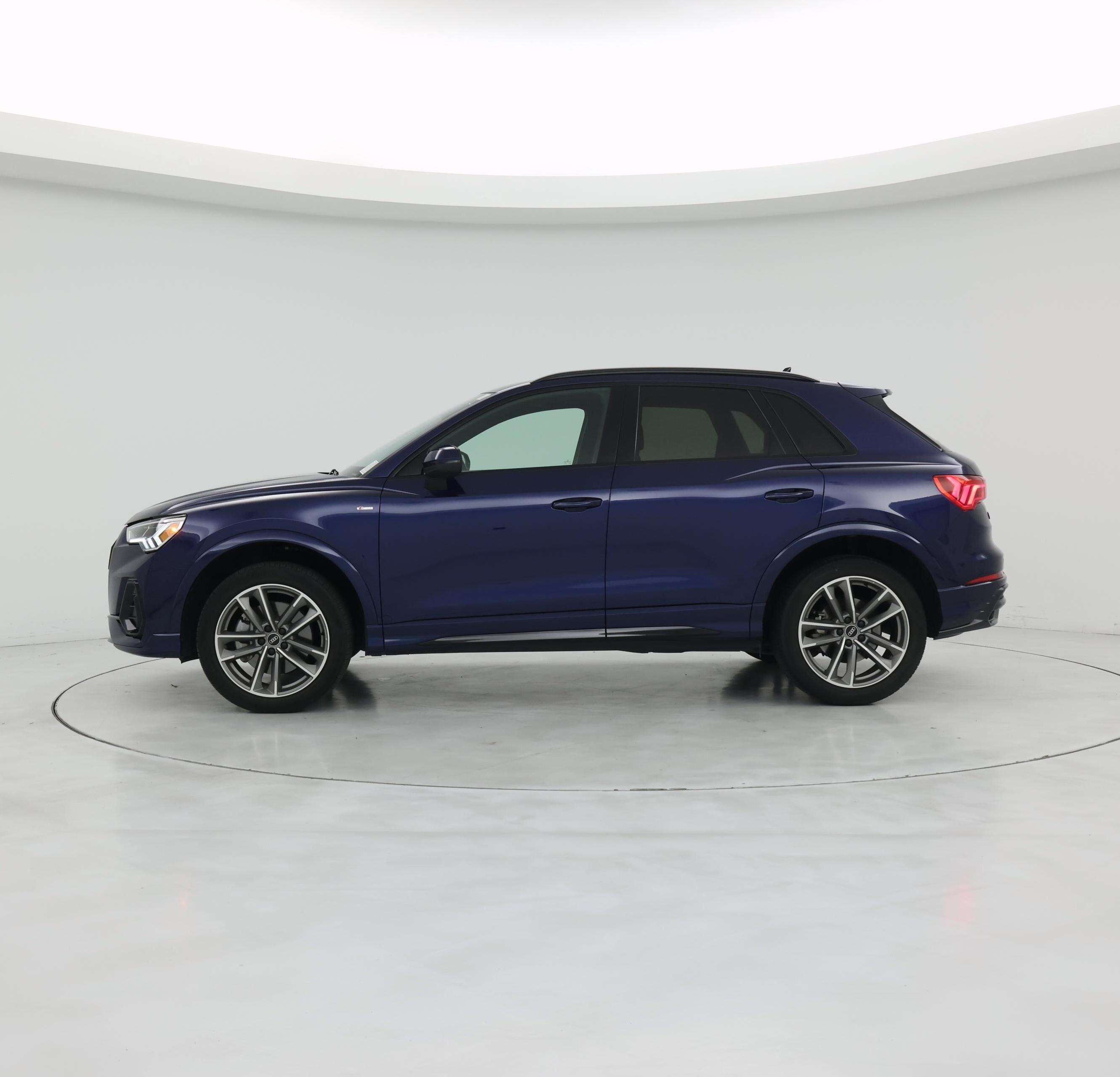 Thumbnail: 2022 Audi Q3 - 3