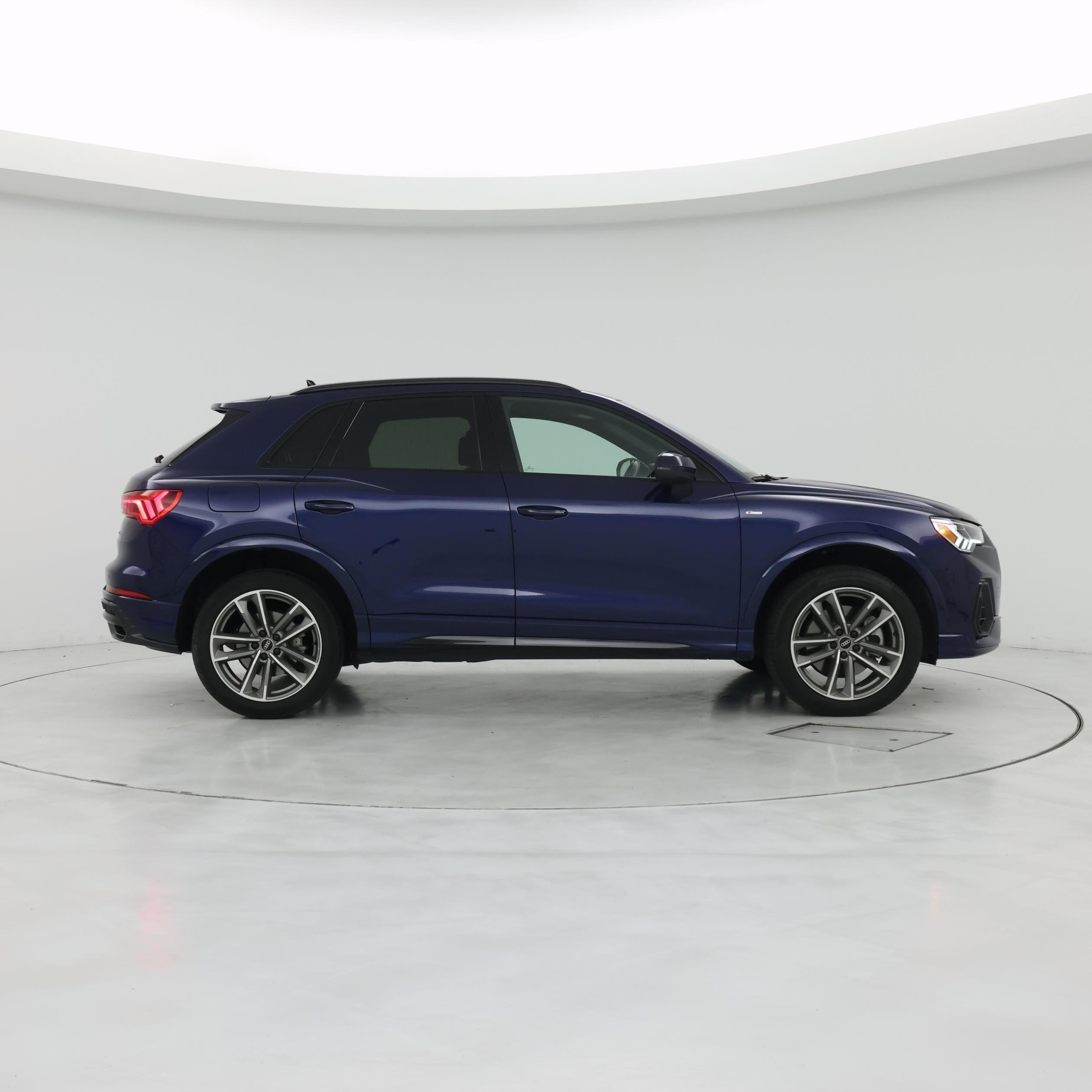 Thumbnail: 2022 Audi Q3 - 7