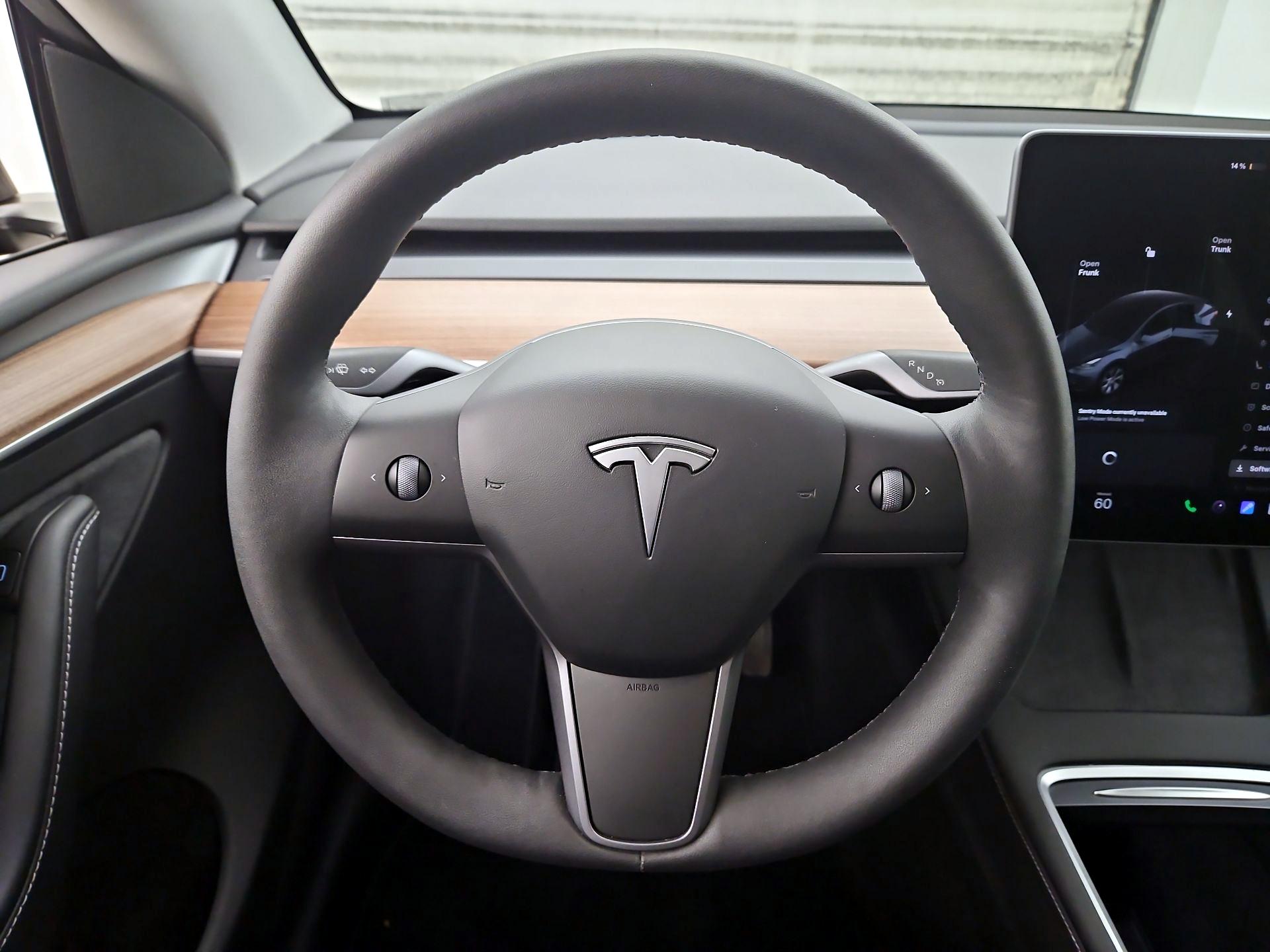 Thumbnail: 2023 Tesla Model Y - 10
