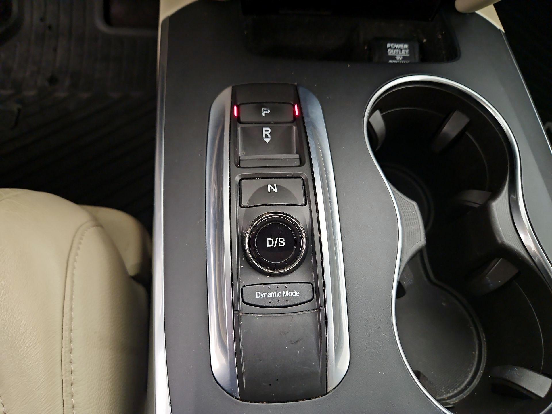 Thumbnail: 2018 Acura MDX - 18