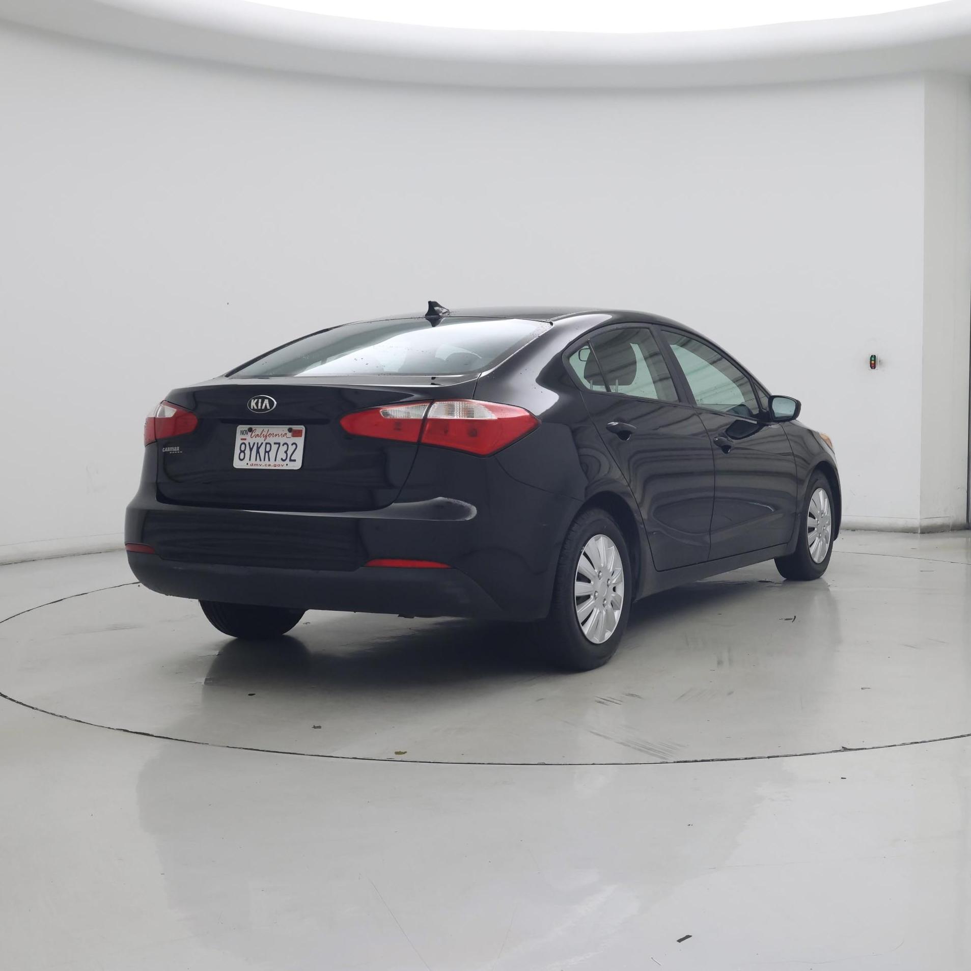 Thumbnail: 2016 Kia Forte - 8