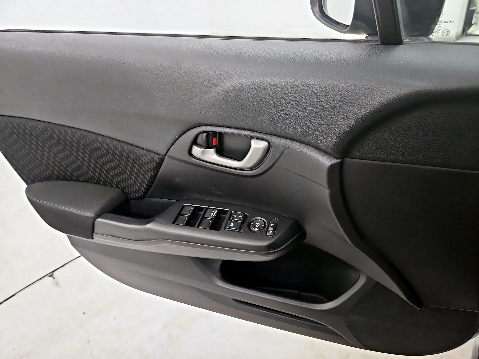 Thumbnail: 2015 Honda Civic - 12