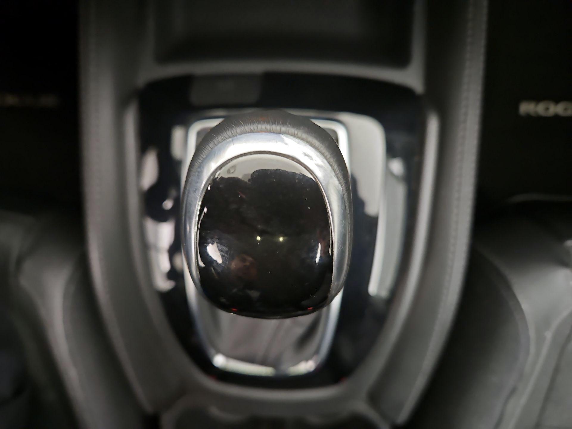Thumbnail: 2017 Nissan Rogue - 17