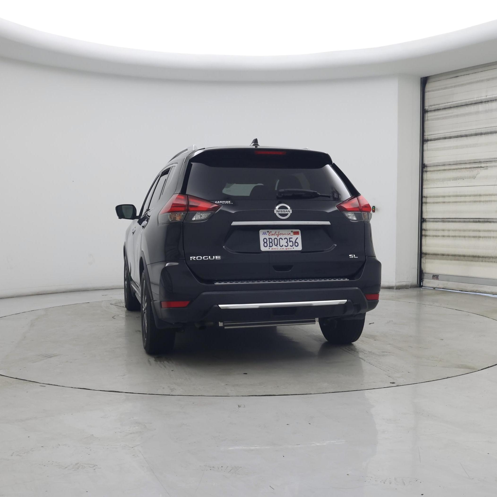 Thumbnail: 2017 Nissan Rogue - 6