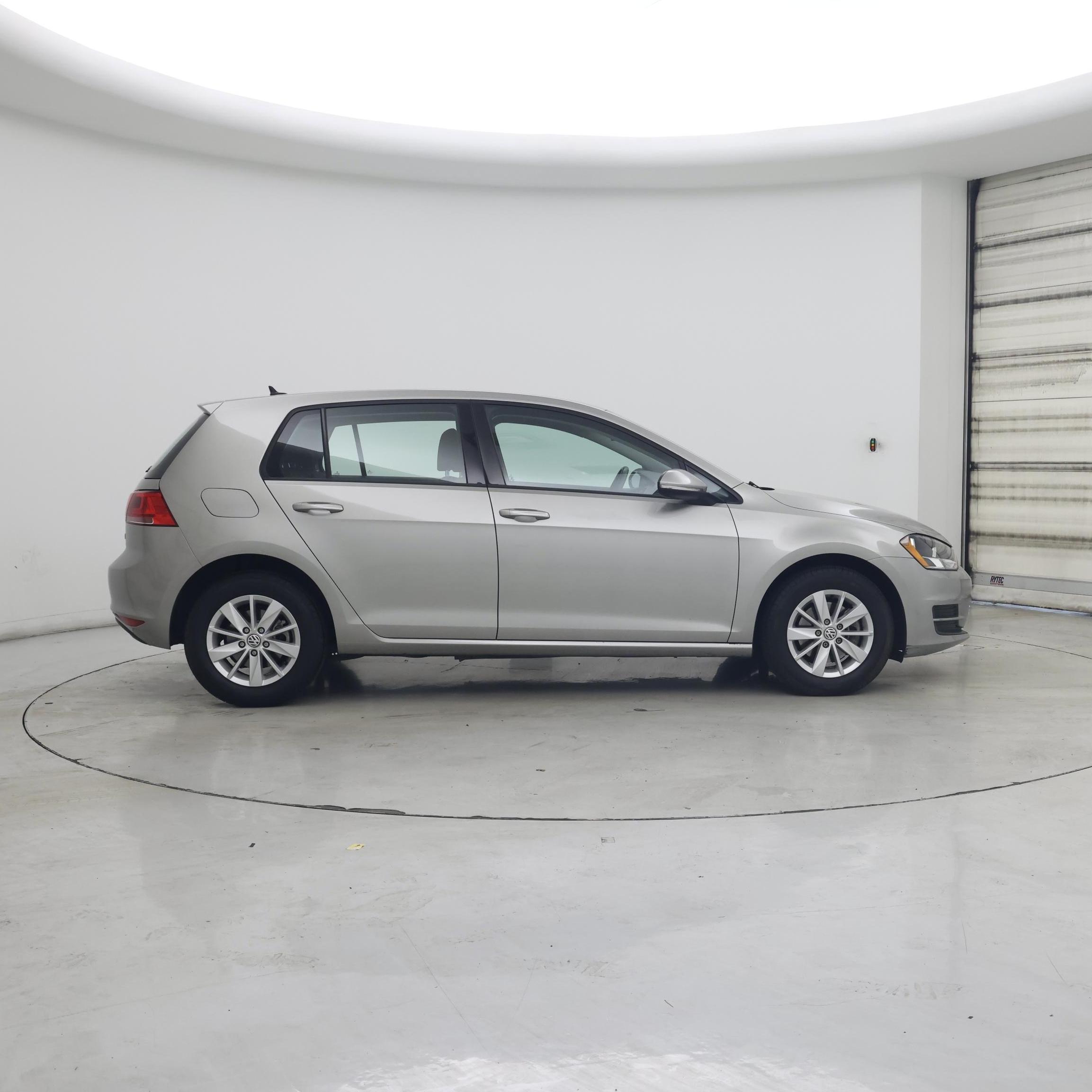 Thumbnail: 2016 Volkswagen Golf - 7