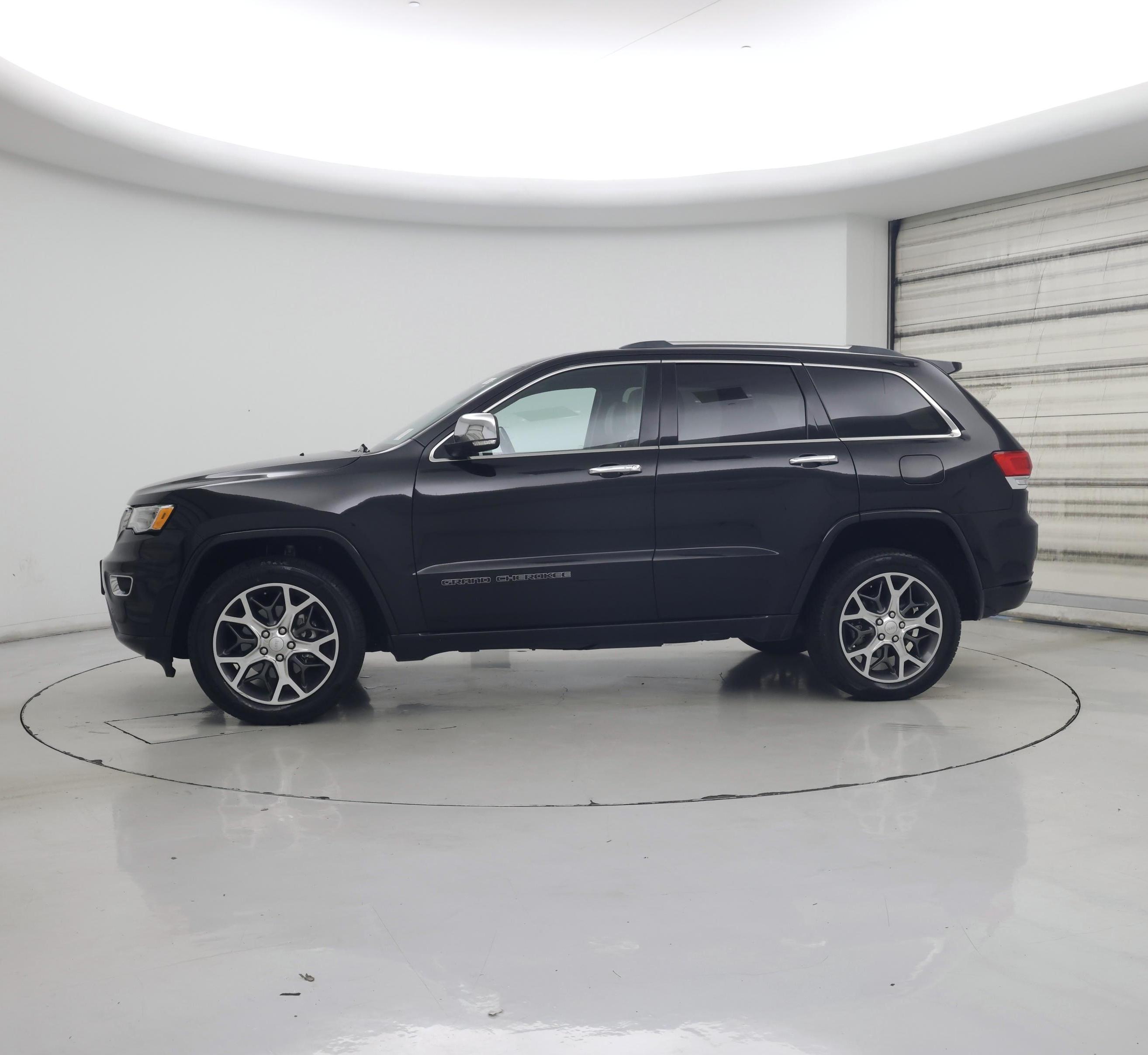 Thumbnail: 2020 Jeep Grand Cherokee - 3