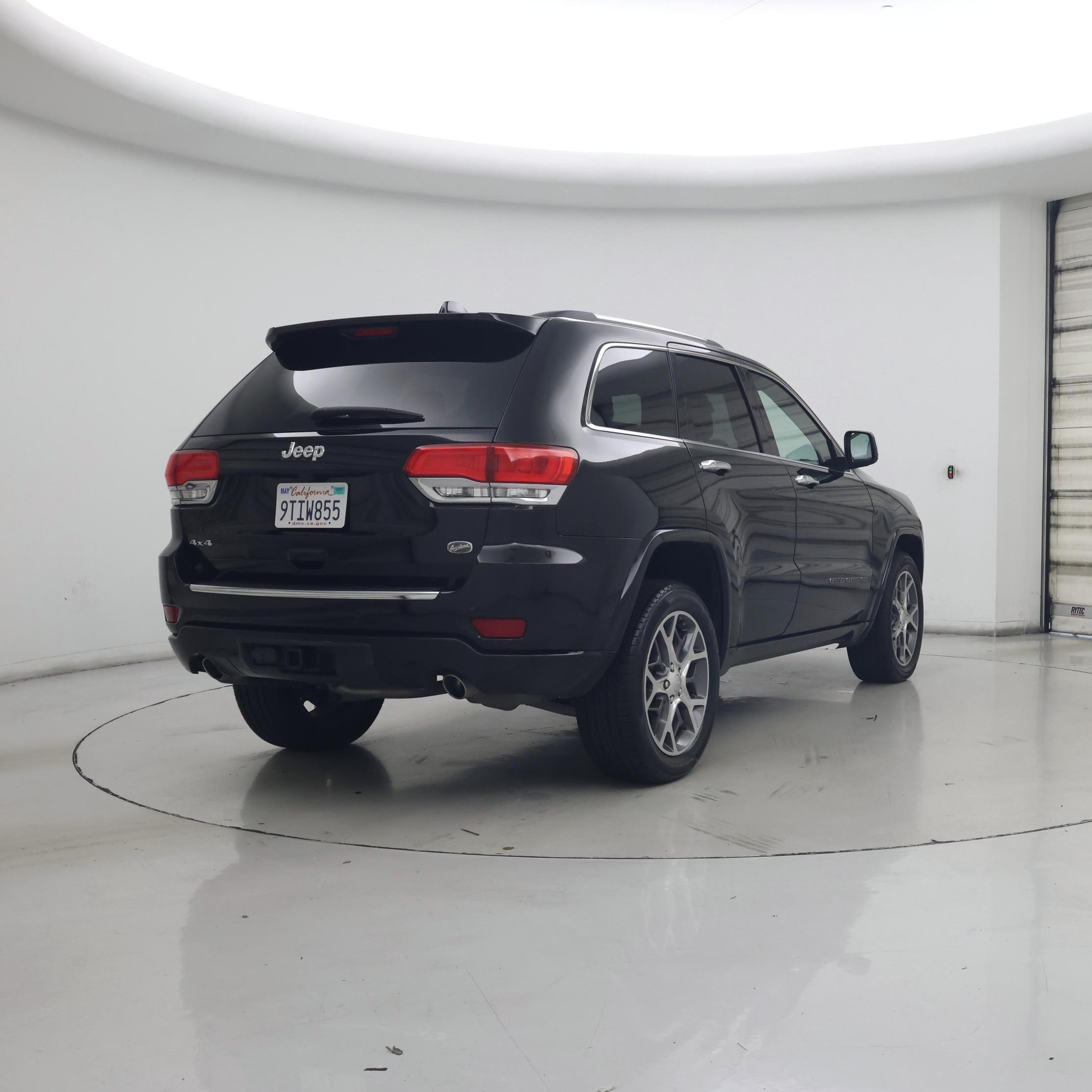 Thumbnail: 2020 Jeep Grand Cherokee - 8