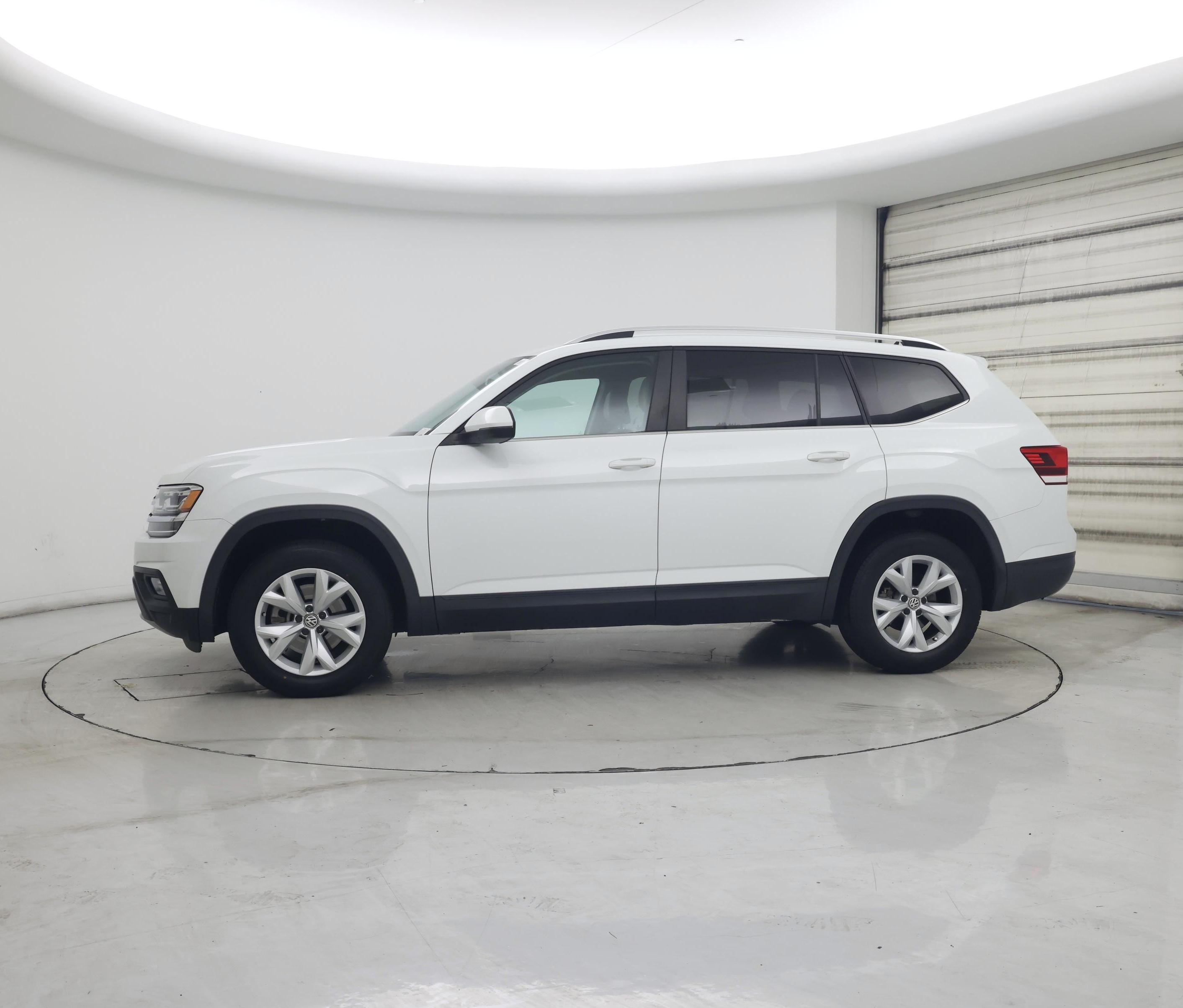 Thumbnail: 2018 Volkswagen Atlas - 3