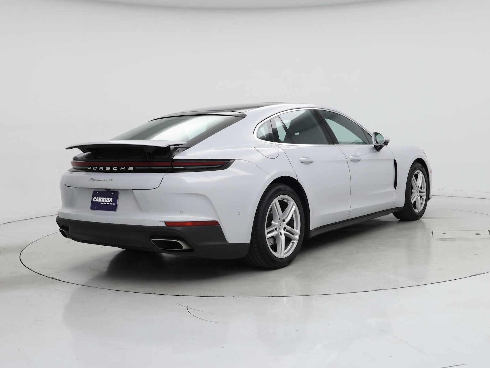 2025 Porsche Panamera 9