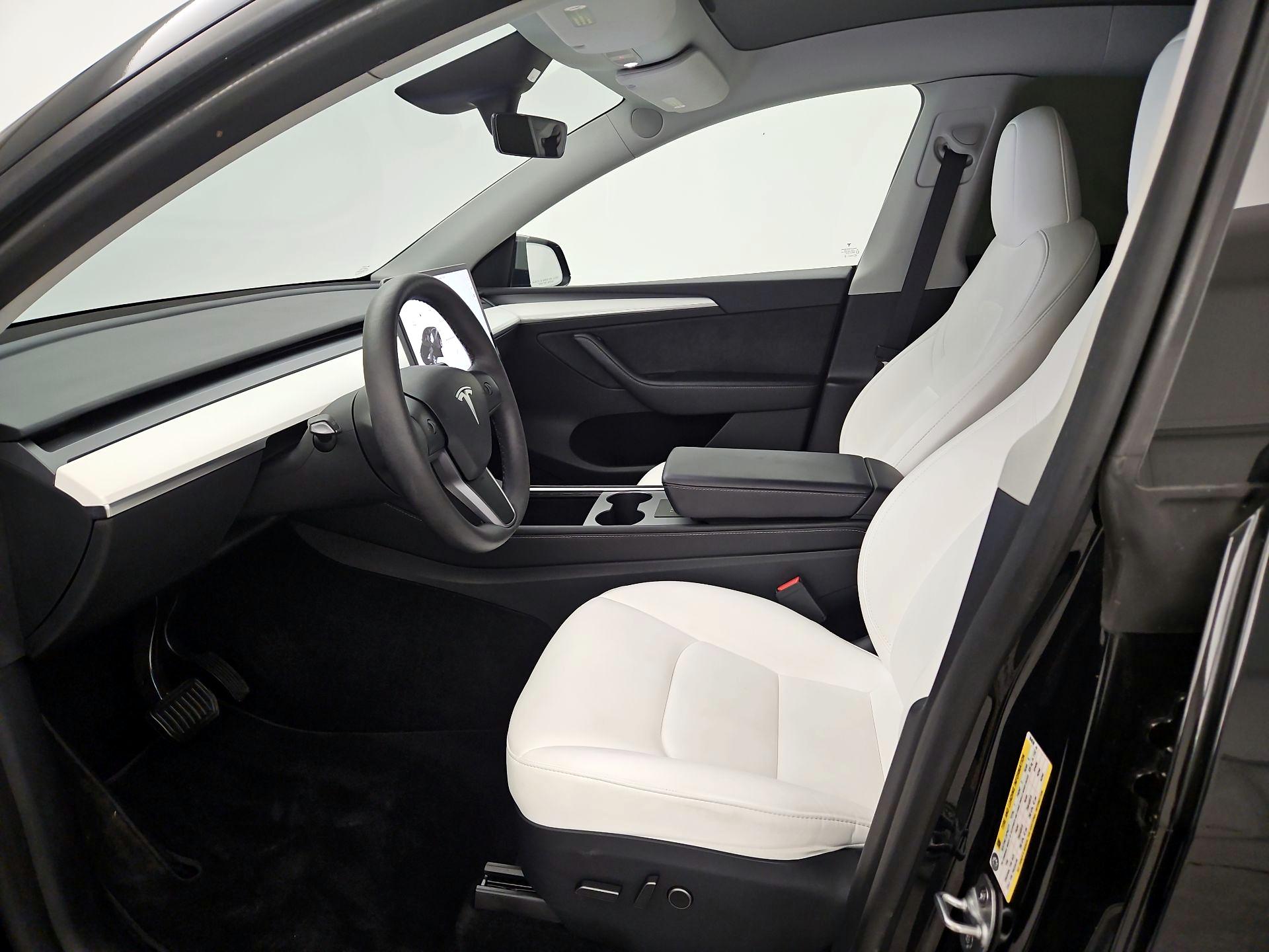 Thumbnail: 2024 Tesla Model Y - 11