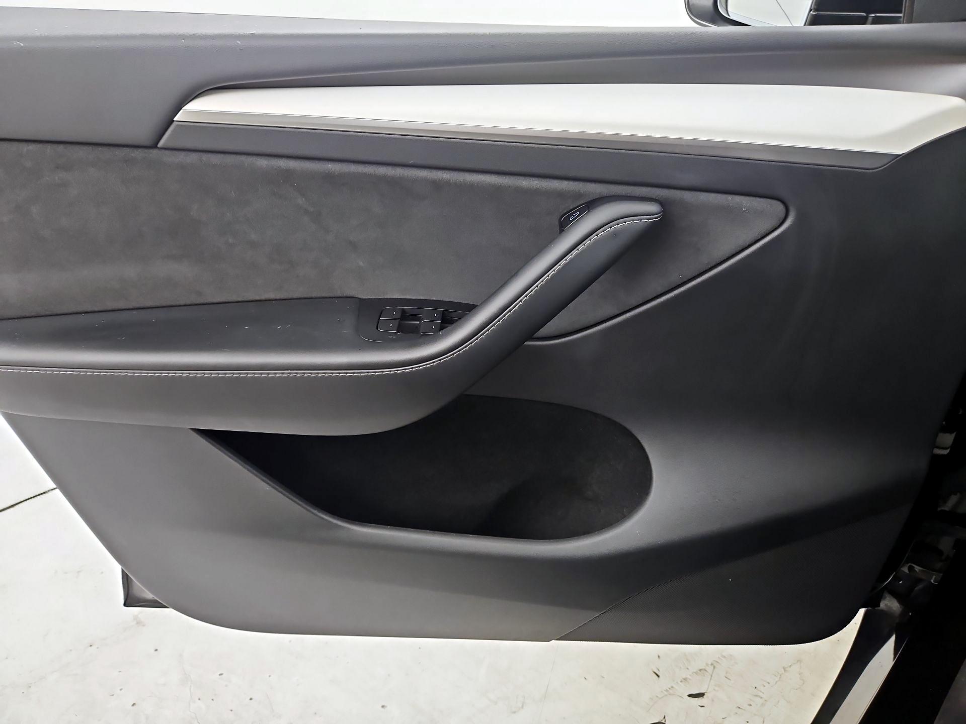 Thumbnail: 2024 Tesla Model Y - 12