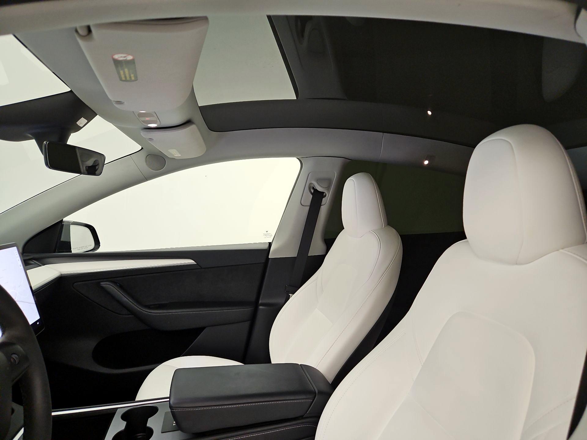 Thumbnail: 2024 Tesla Model Y - 18