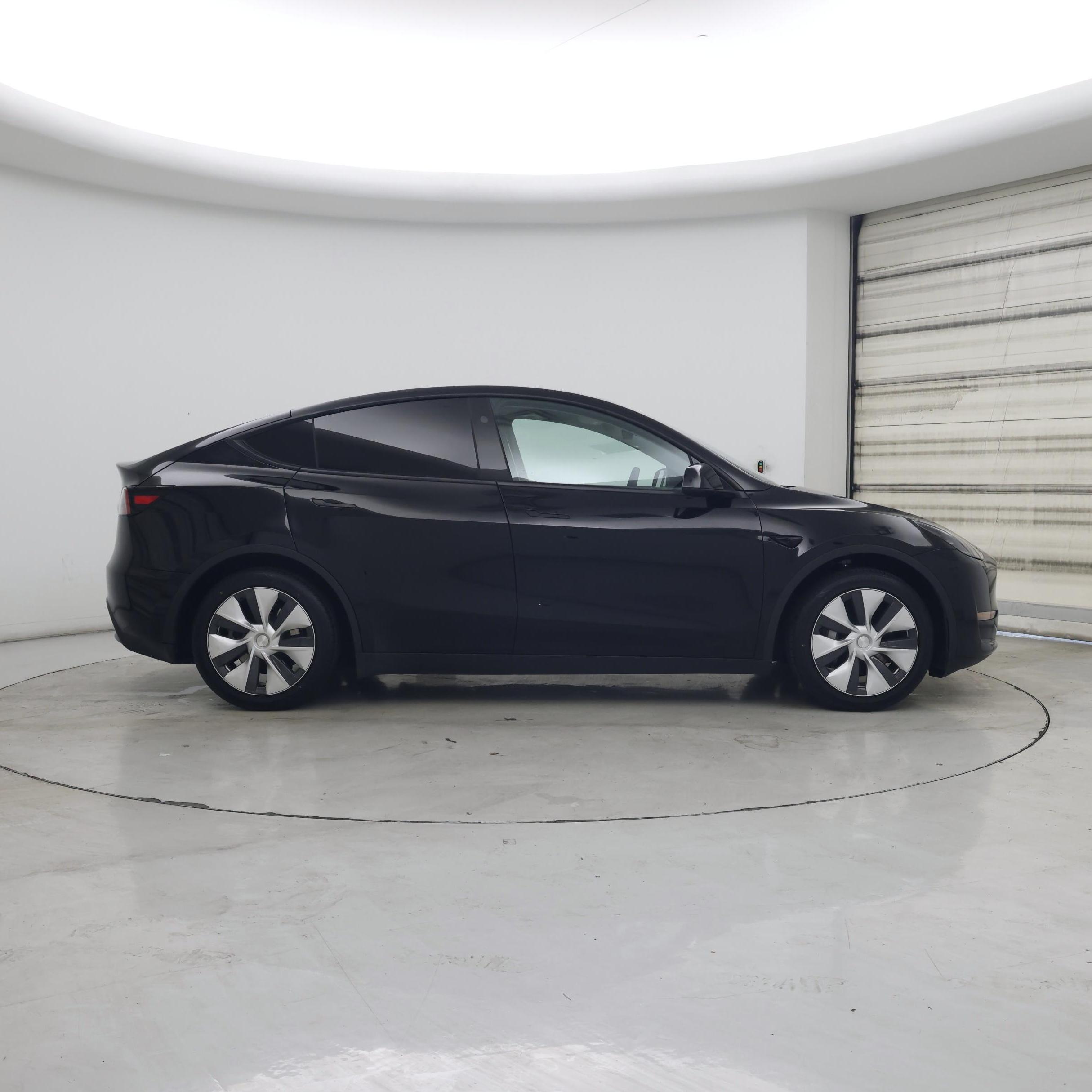 Thumbnail: 2024 Tesla Model Y - 7
