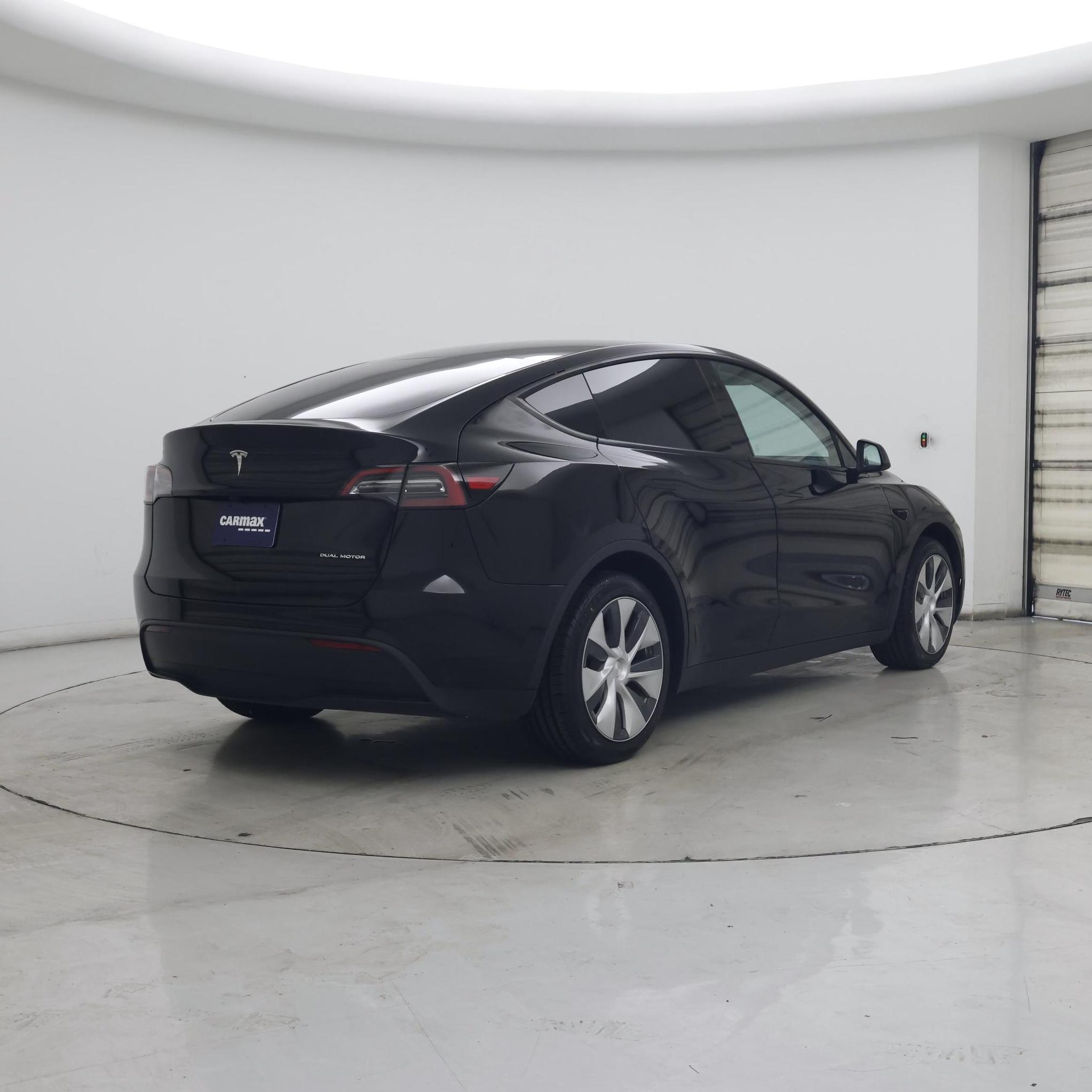 Thumbnail: 2024 Tesla Model Y - 8