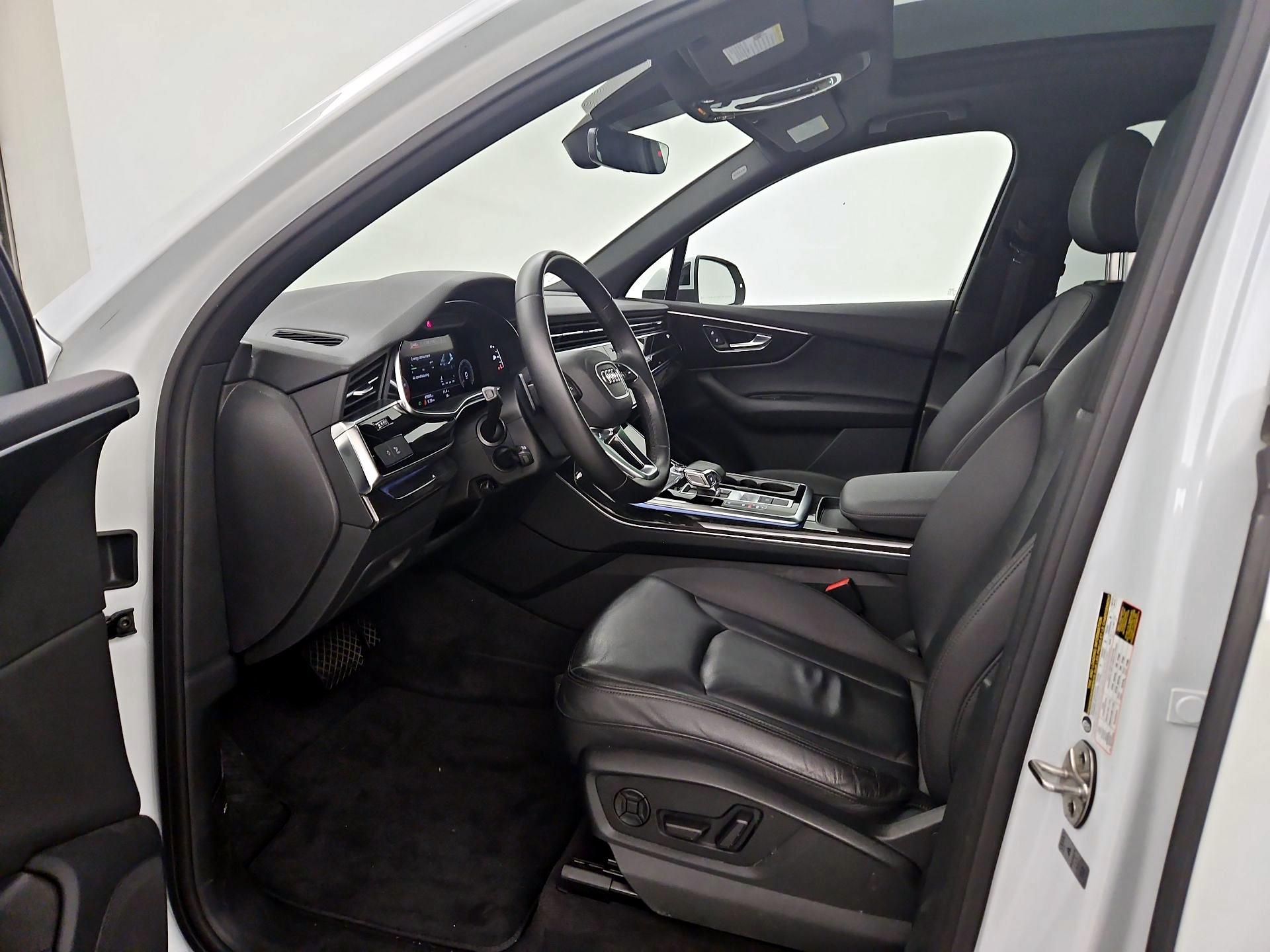 Thumbnail: 2021 Audi Q7 - 11
