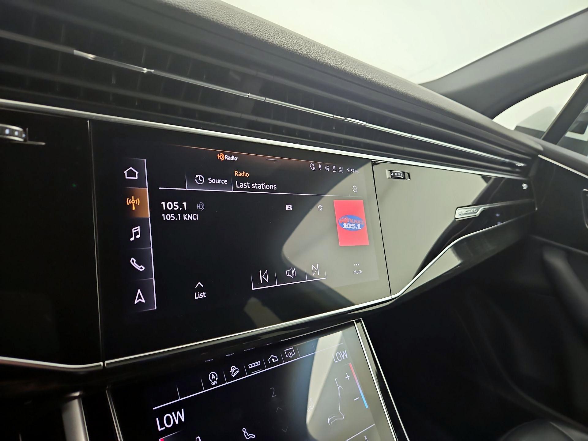 Thumbnail: 2021 Audi Q7 - 16