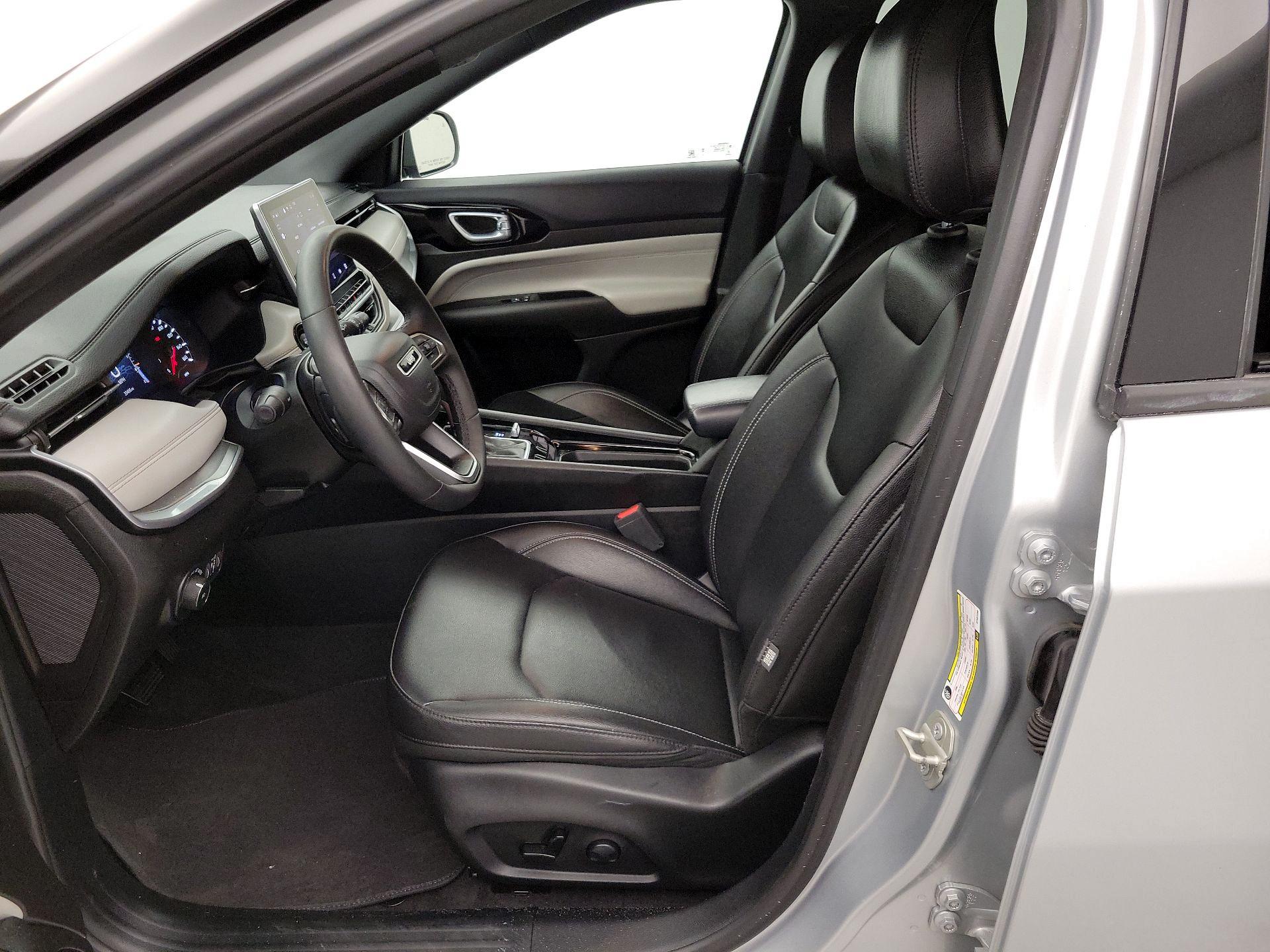 Thumbnail: 2025 Jeep Compass - 11