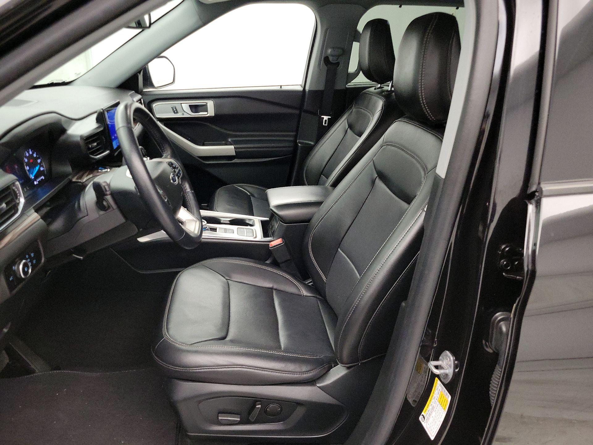 Thumbnail: 2023 Ford Explorer - 11