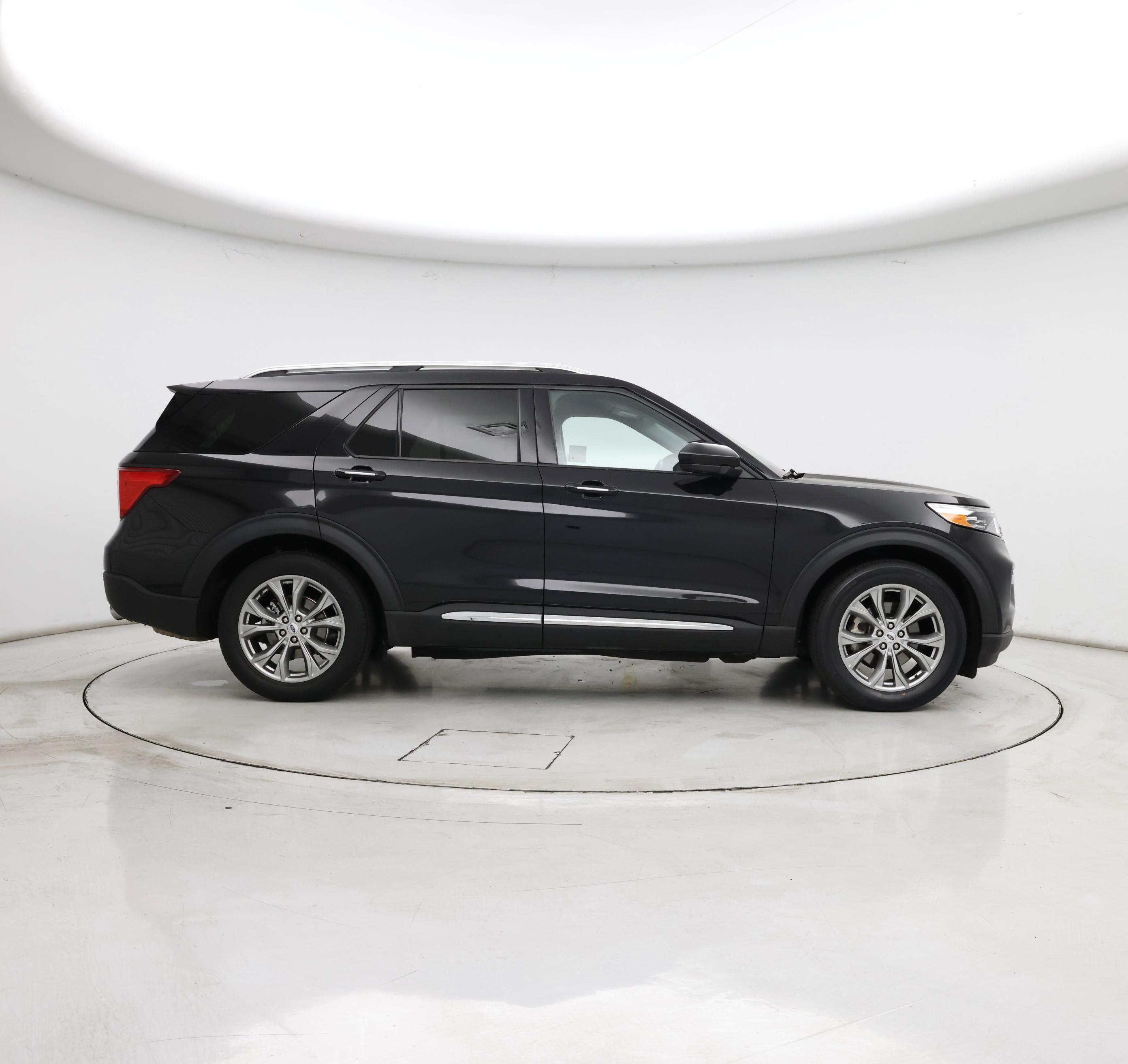 Thumbnail: 2023 Ford Explorer - 7